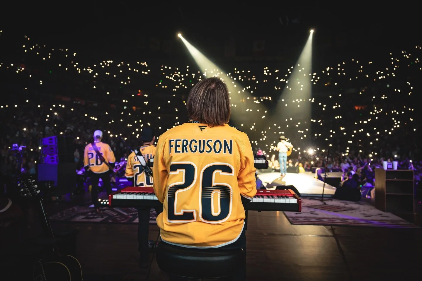 Still coming down from an amazing night at Bridgestone on Saturday. So thankful Bri could make the trip into Nashville to be there for this one! ❤️&zwj;🔥✅

@samuelcrabtree_ on most of these shots 👊🏼