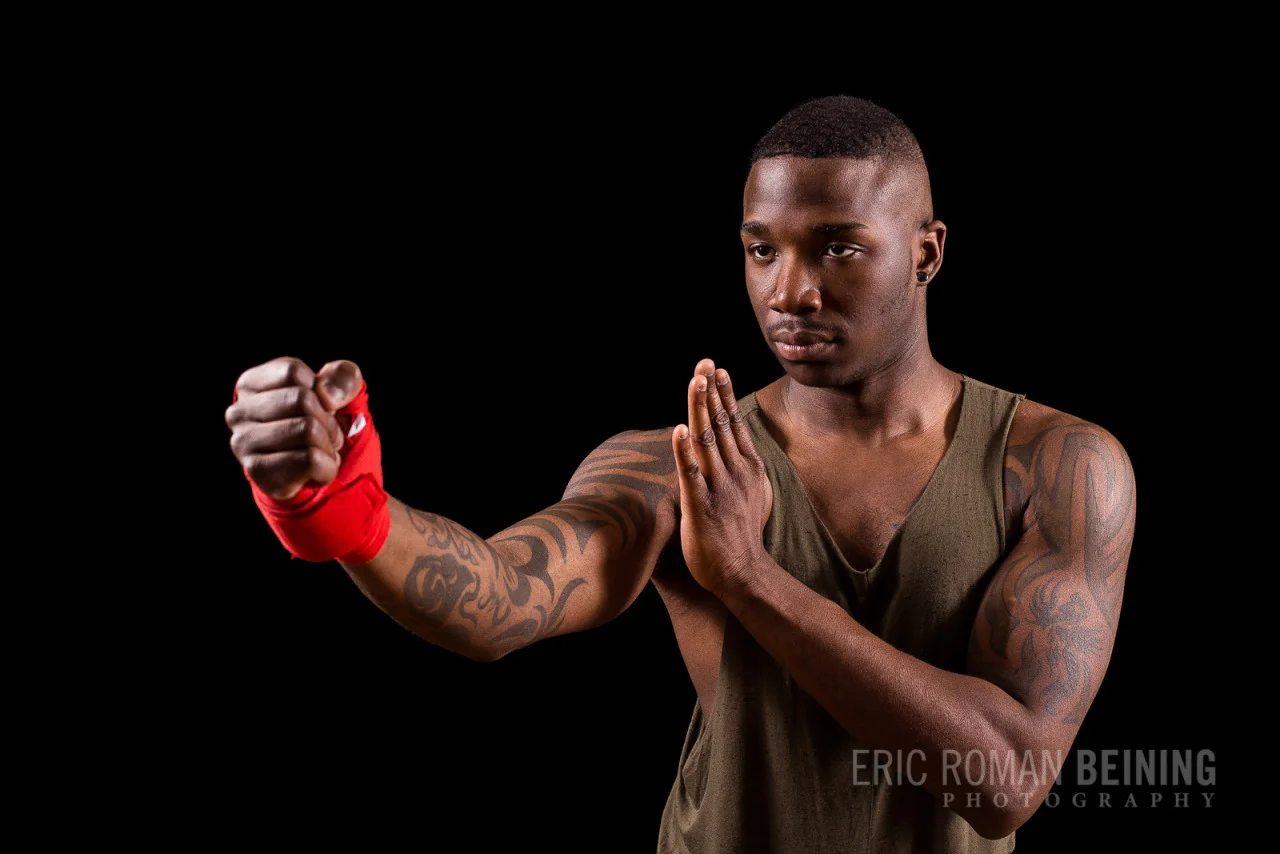 Erbeining-Physique-Fighter1.jpg