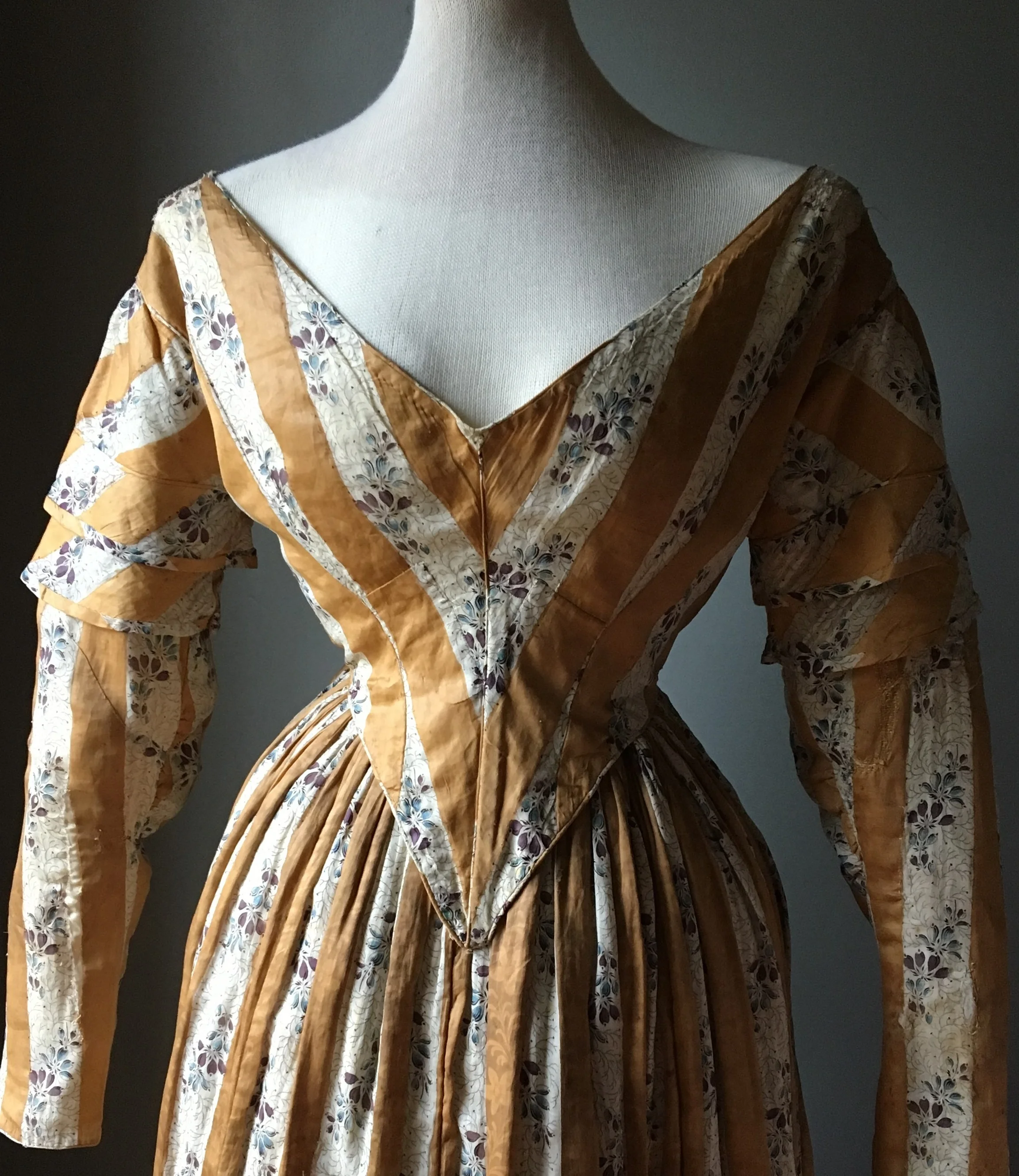 Elegant Lines:  Fashion in 19th century Tasmania