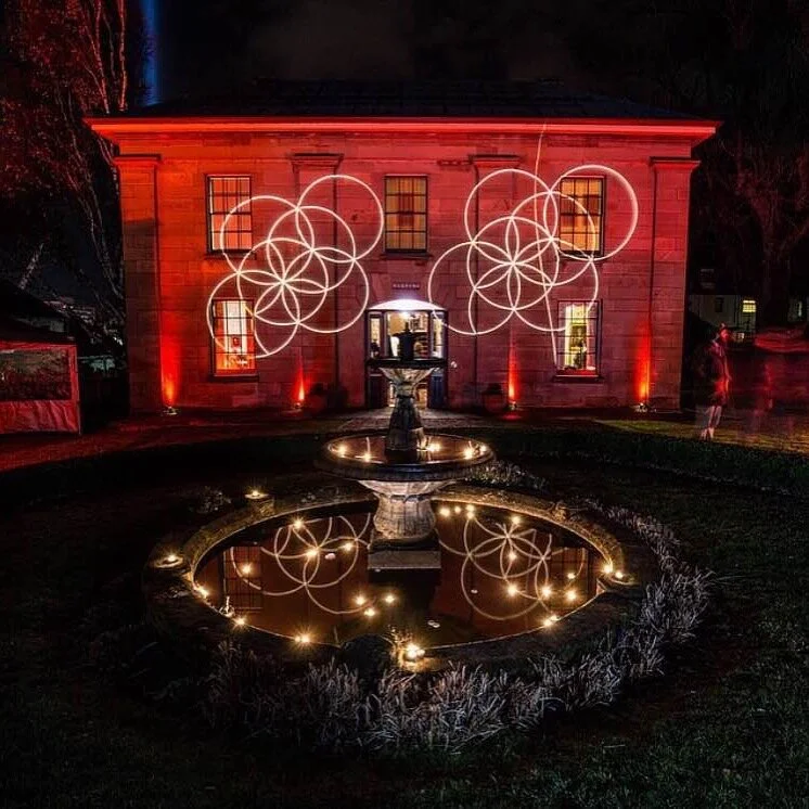 Narryna façade with projected hexafoil 2015. Image: Rosie Hastie.