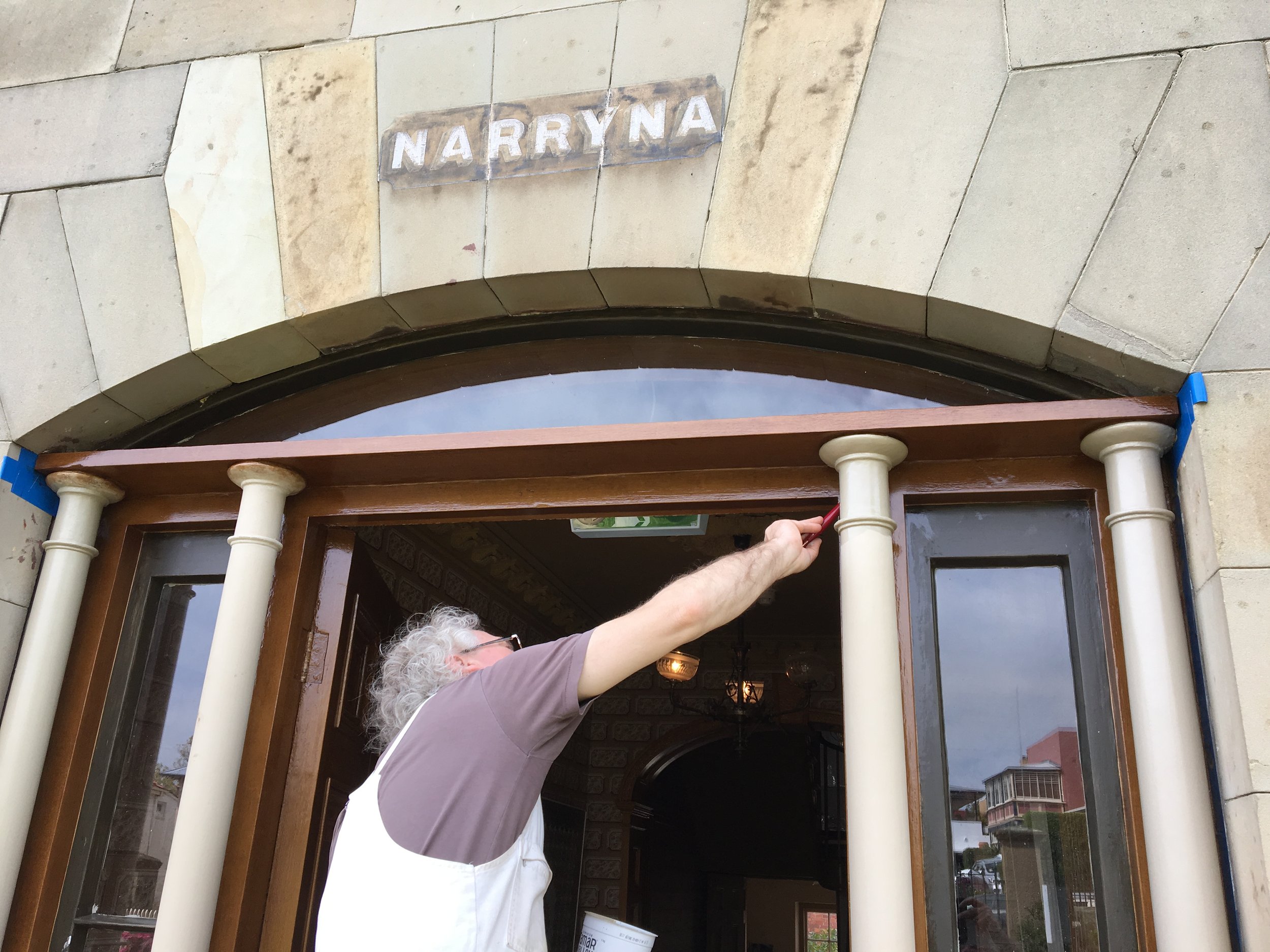 Narryna front door graining 025.JPG