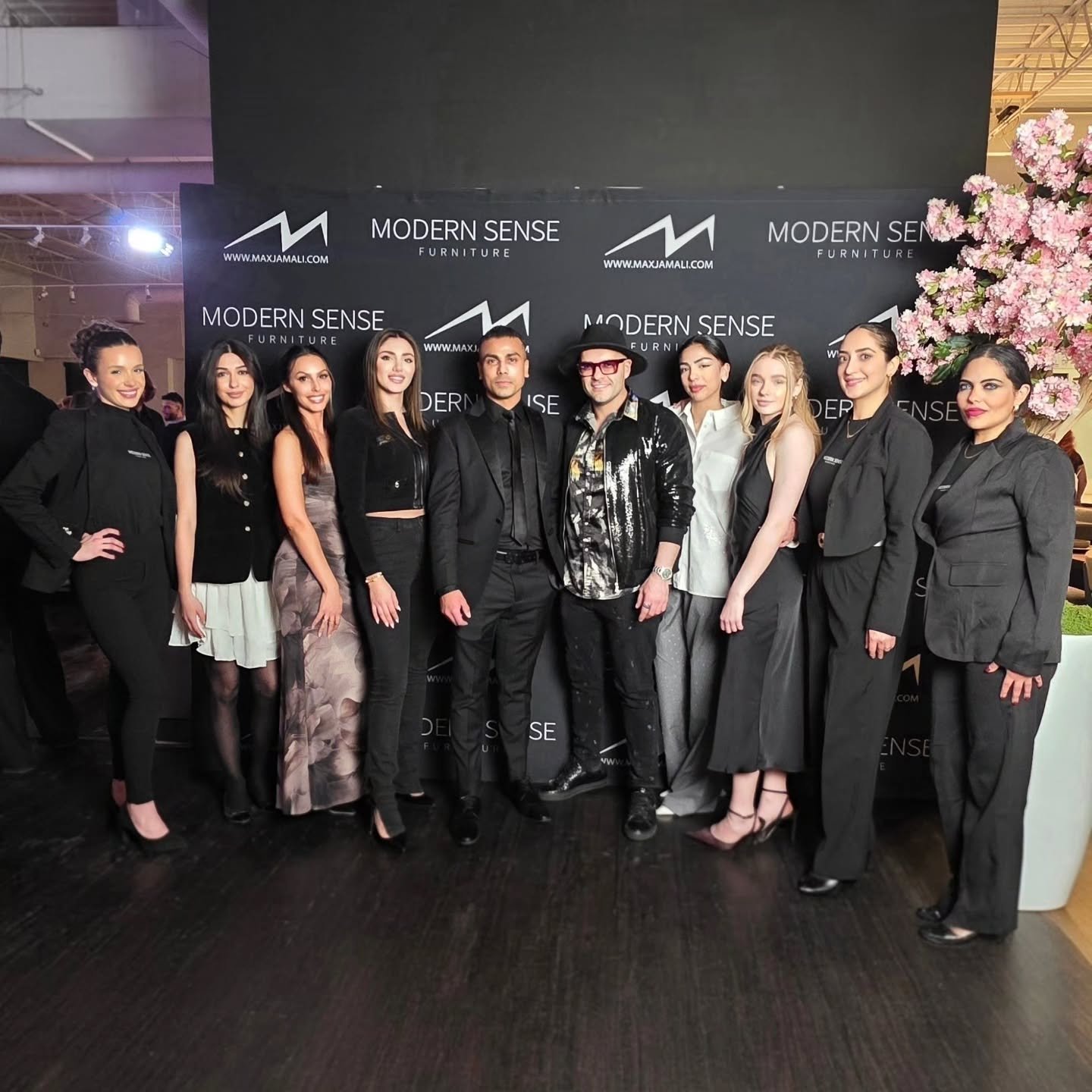 Modern Sense X Max Jamali

Thank you to everyone who came out and supported last night 🦋