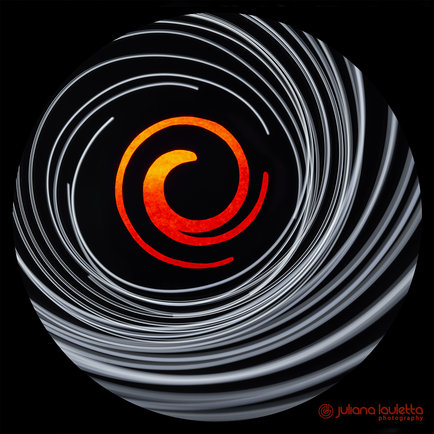 Juliana Lauletta 2019 Light Painting Spiral.jpg