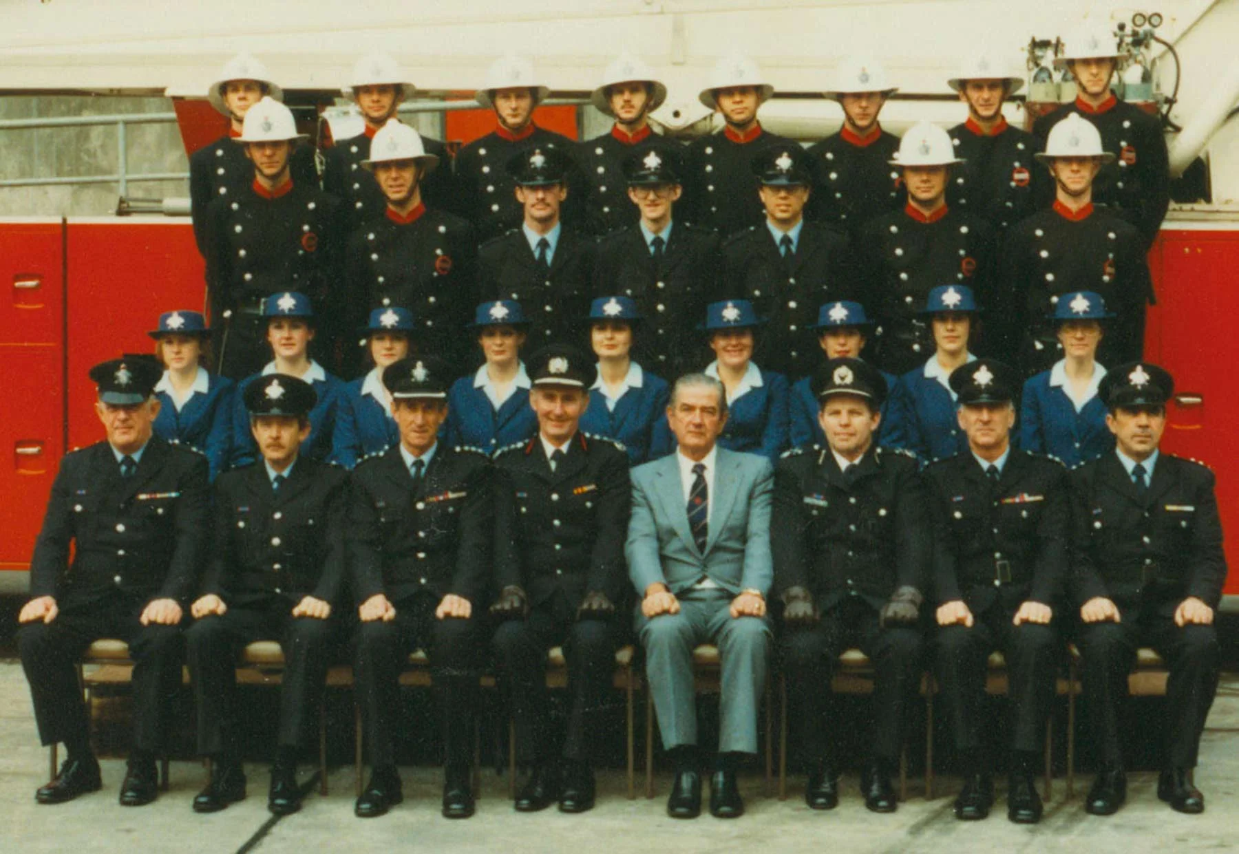 On 2 May 1983, Recruit Communications Operators Course No. 1 commenced an eight-week training course. Graduating in June 1983, this first course included three men and nine women – the first operational women in MFB history.