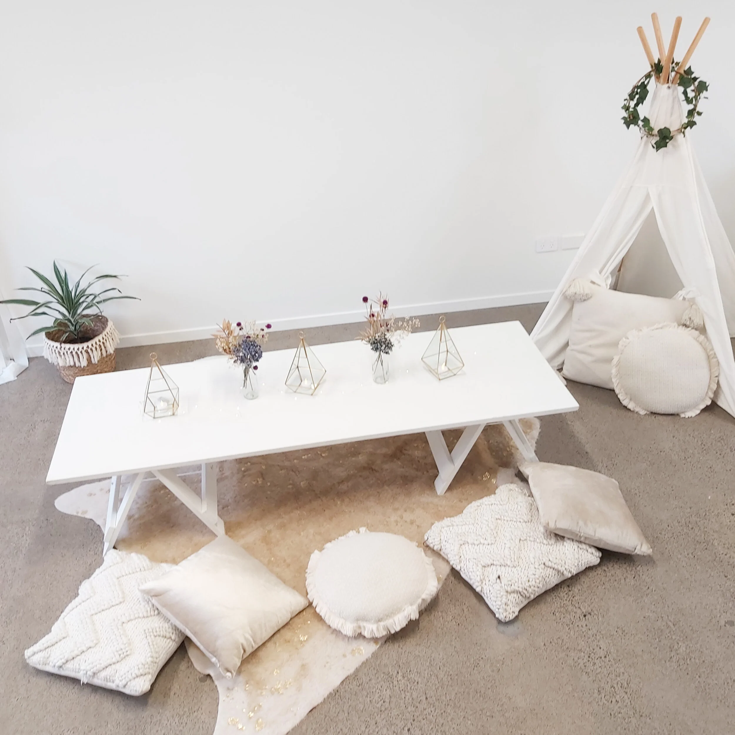 Boho table and teepee set.jpg