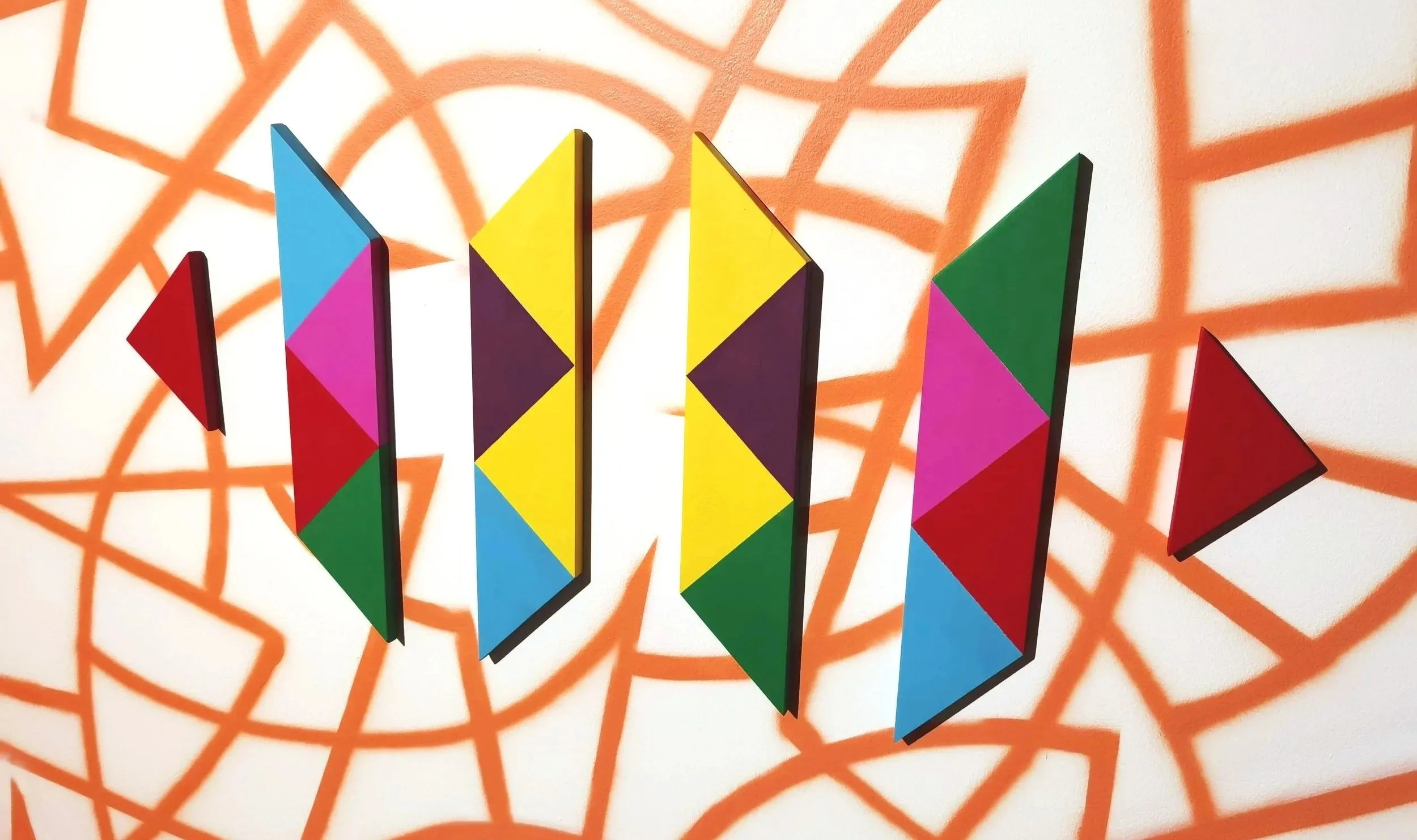 acrylic spray on pine 122/69/2 cm 2025