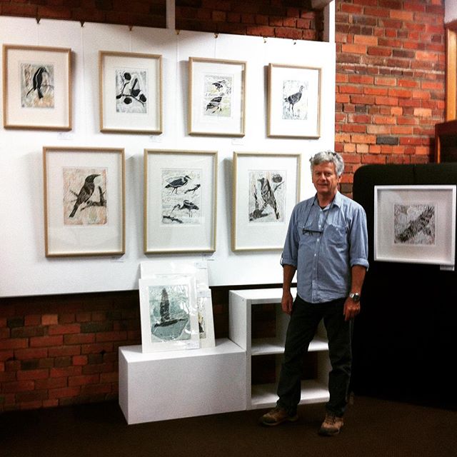 On the walls at 'Art on Piper' Kyneton. #art #artistrungallery #artonpiper #kyneton #printmaking #collagraphs #centralvictoria #gallery #landscapes #birds #piperstreet