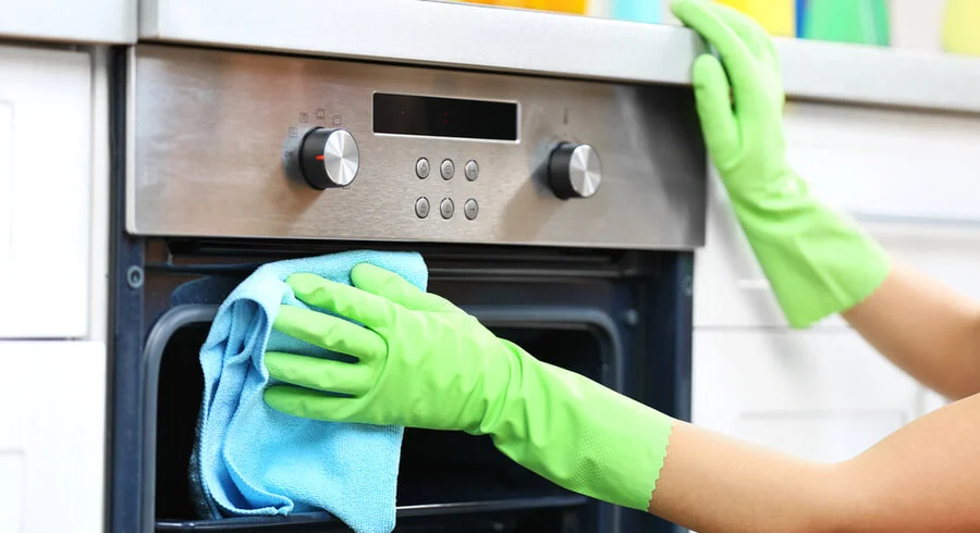 How to Clean an Oven