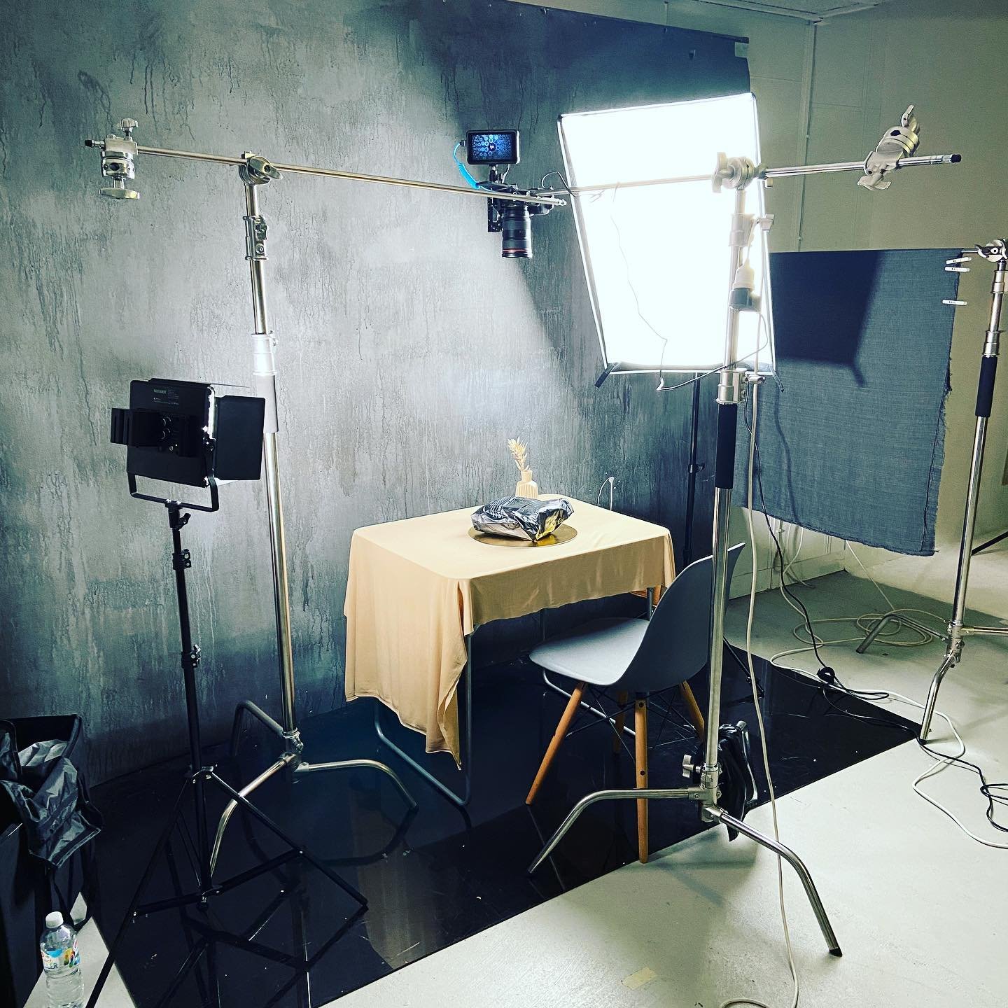 Super impressed with the new Nanlites, delivering that awesome quality light.

Was great working again with @gracefullysocial @scotthorsebra @brown_bullet to deliver the goods