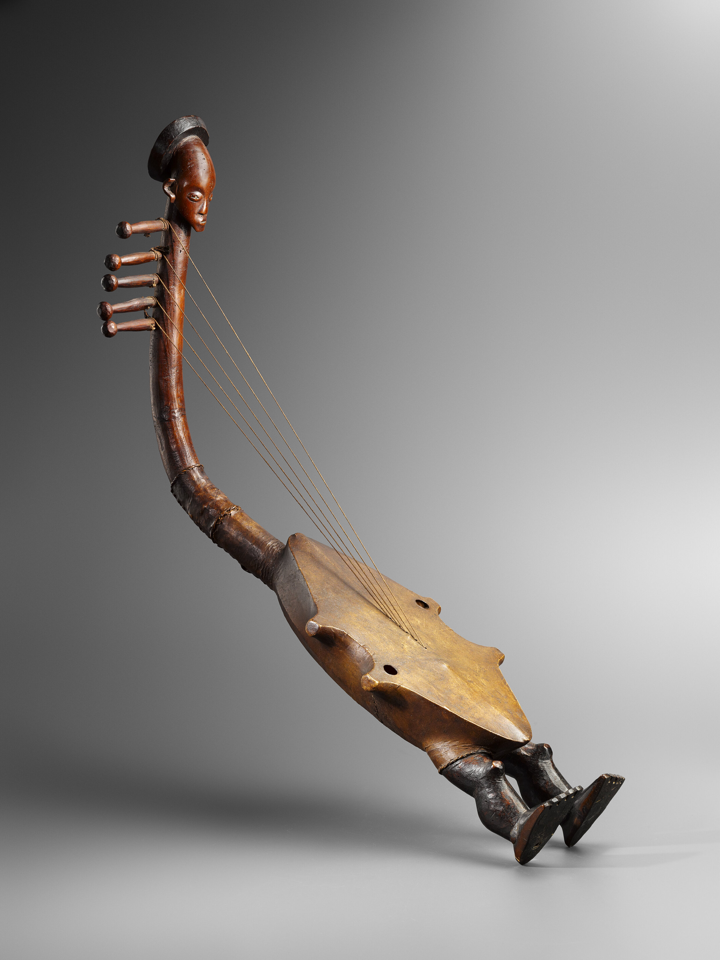 CLA Mangbetu harpe  125 _13 Dubois.jpg