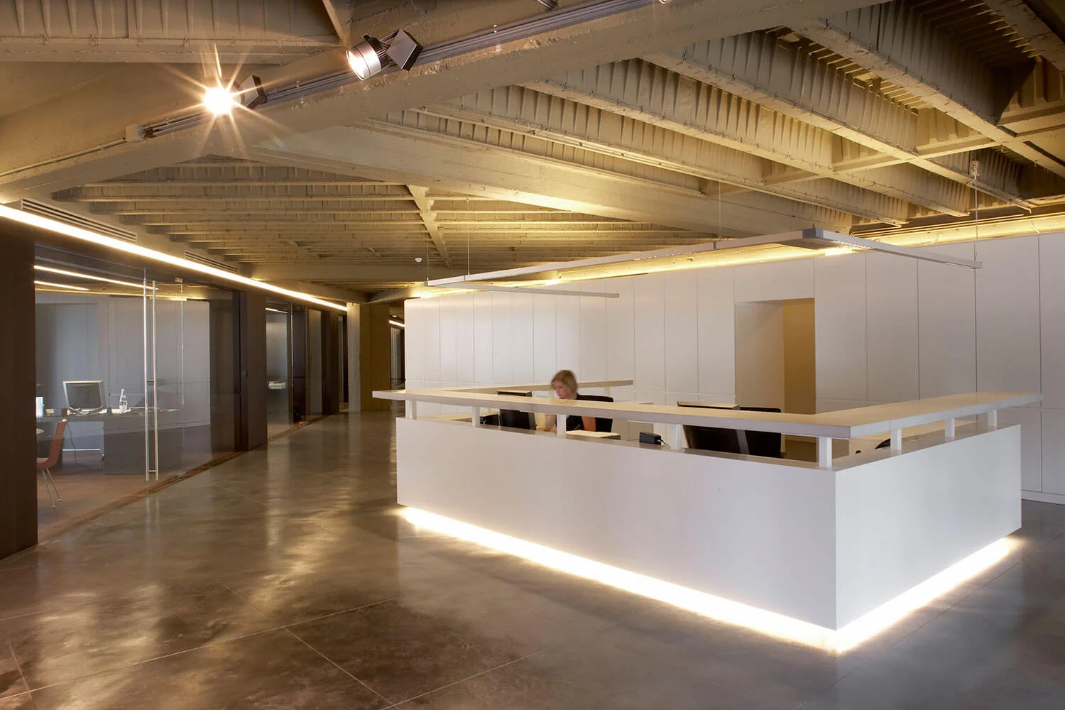 SDM Kantoren Inkom Balie Interieur .jpg