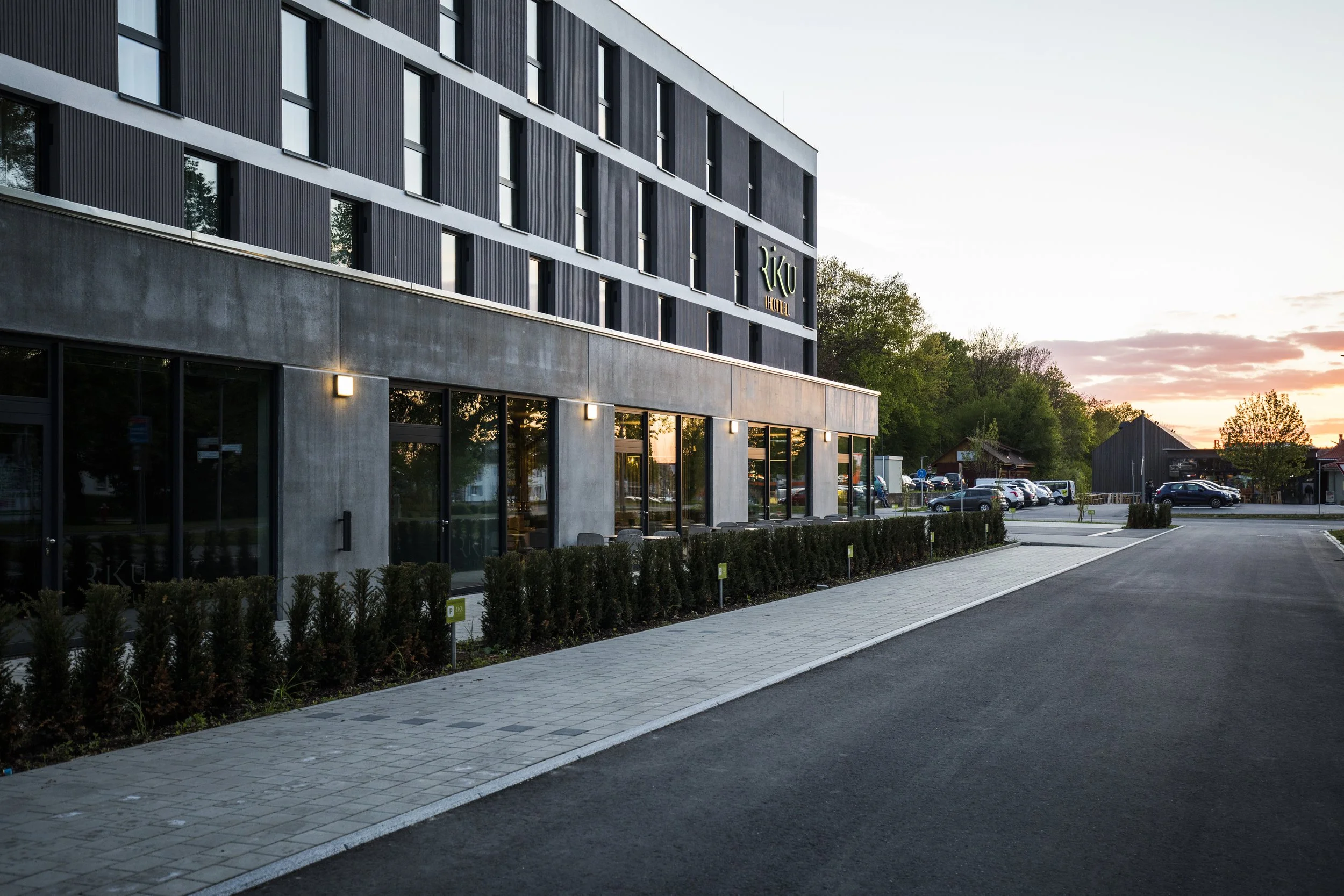 2021.11.17_16.041_046_Businesshotel Riku_2_Neusch Architekten.jpg