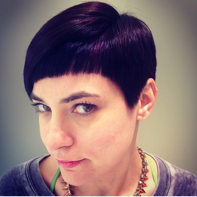 Meet Kaitlyn : Short, Funky, Versatile