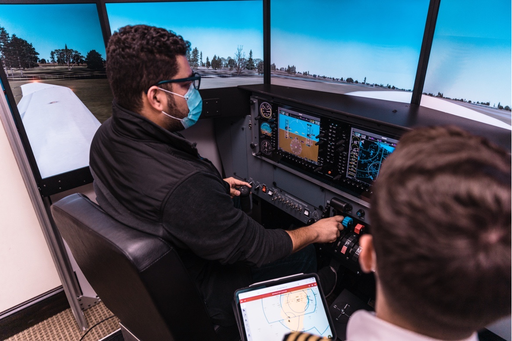 180° View makes flying the Redbird simulator more realistic.