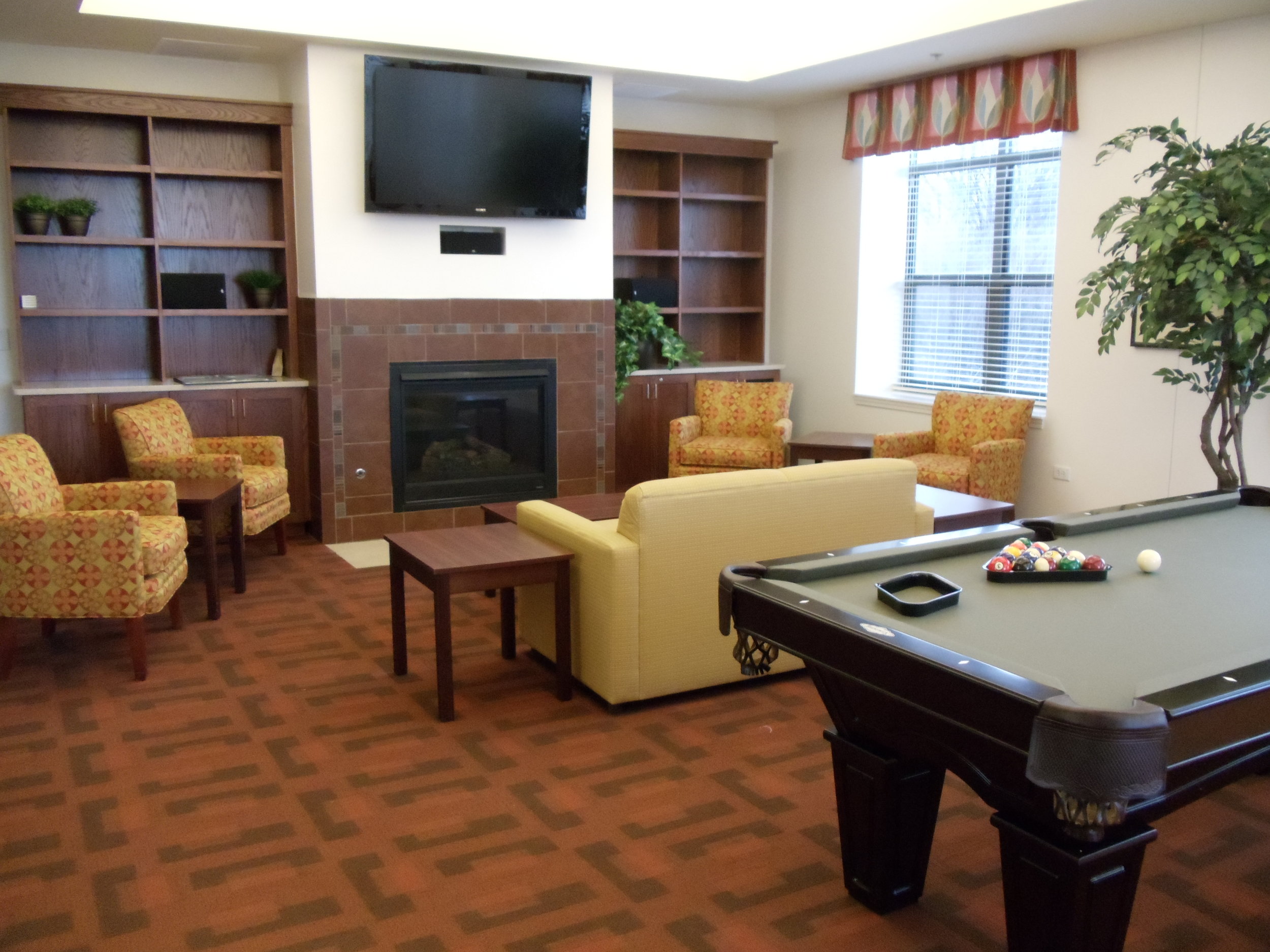 Chicago Group Housing Fountain Square Senior Living Lounge