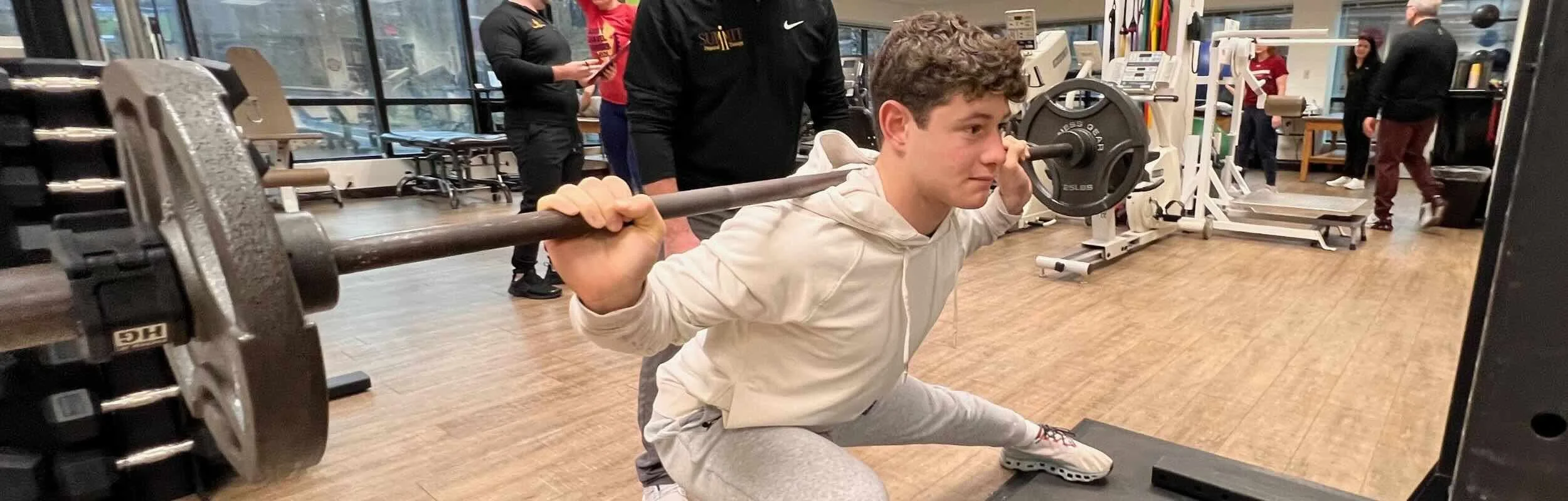 Hip Labrum Rehab for Athletes: What High-Level Rehabilitation Should Include