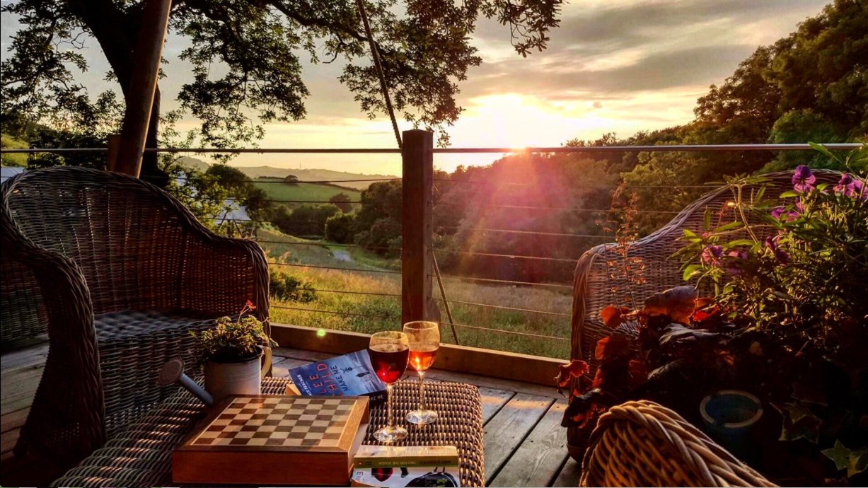 sunset-drinks-private-deck-longlands-devon.jpg