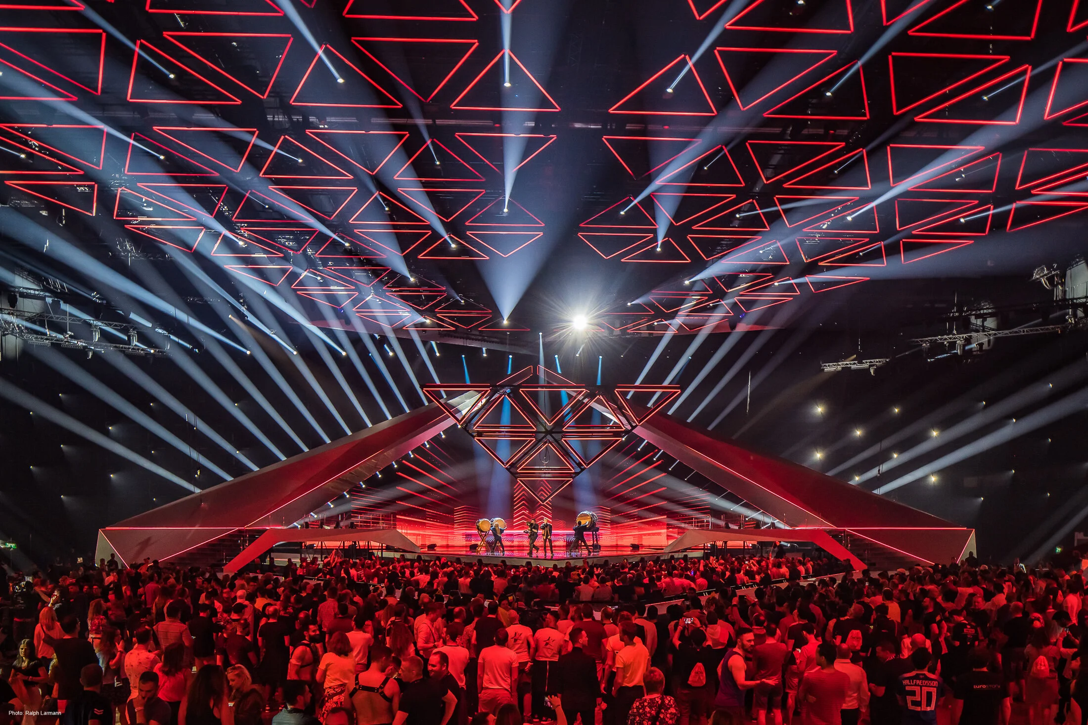 0164_LowRes-Photo-Selection_ESC-Tel-Aviv-2019_Semi-Final-One_Photo-Ralph-Larmann_-_05350.jpg