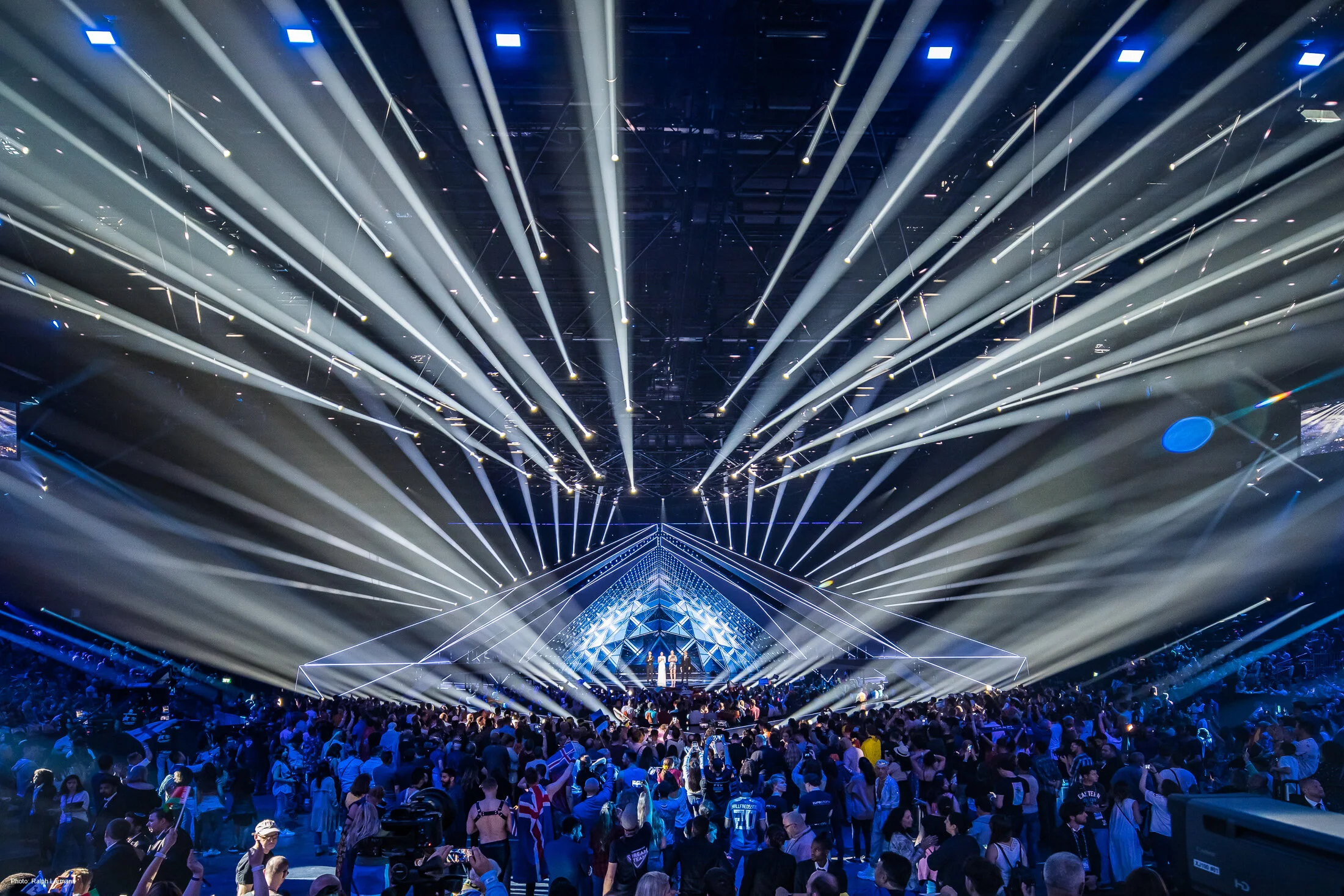 0019_LowRes-Photo-Selection_ESC-Tel-Aviv-2019_Semi-Final-One_Photo-Ralph-Larmann_-_00277.jpg