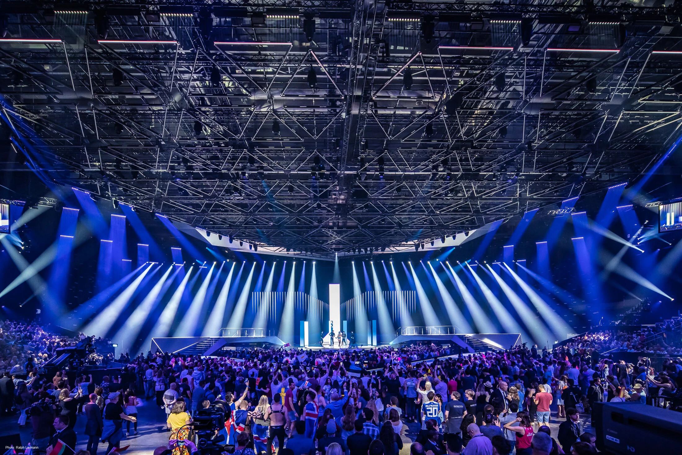 0037_LowRes-Photo-Selection_ESC-Tel-Aviv-2019_Semi-Final-One_Photo-Ralph-Larmann_-_00452.jpg