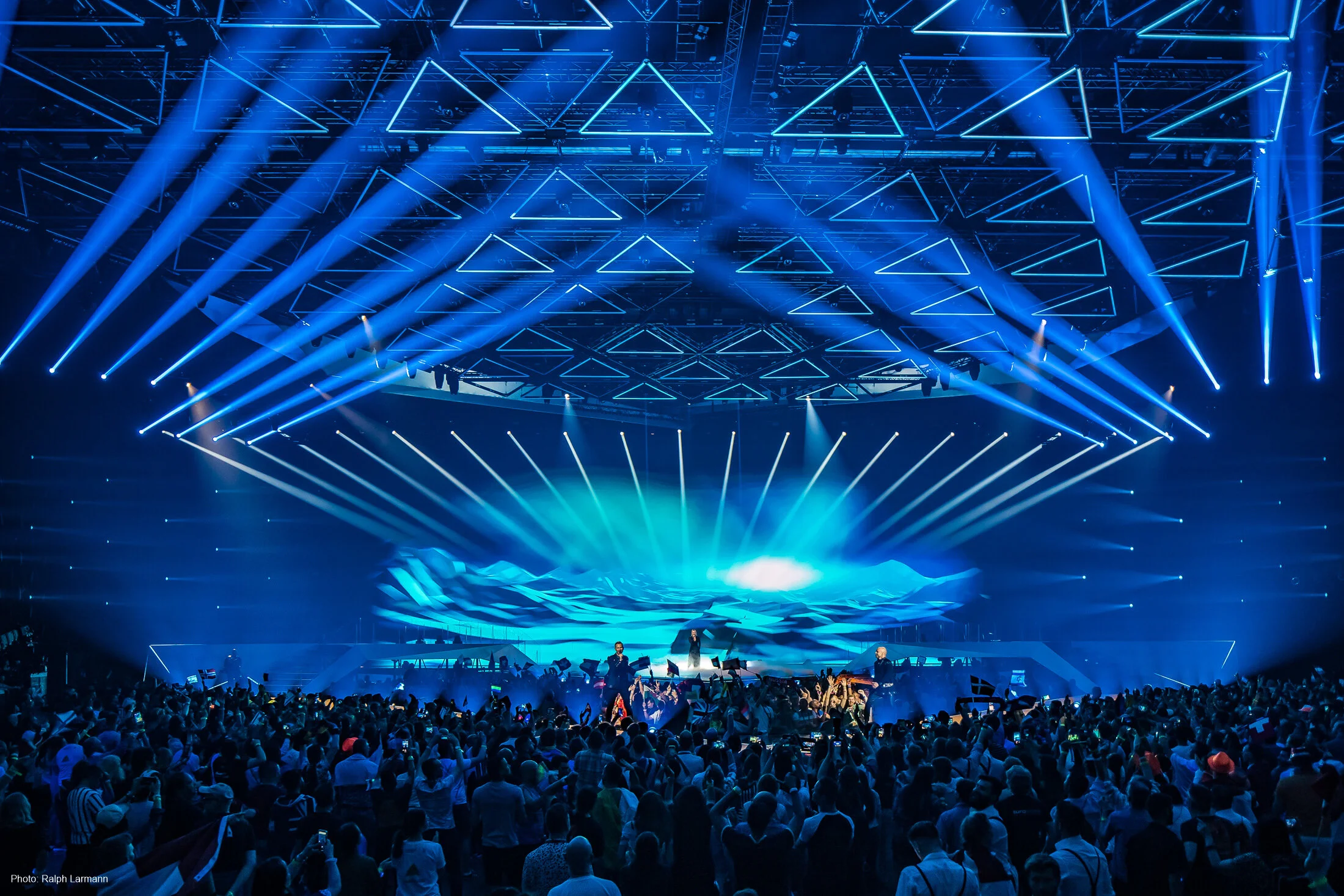 0298_LowRes-Photo-Selection_ESC-Tel-Aviv-2019_Semi-Final-TWO_Photo-Ralph-Larmann-_02089.jpg