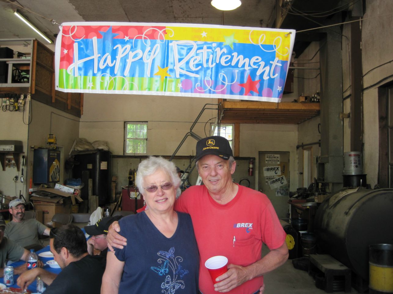 LONG TIME EMPLOYEE RON MURRAY, PICTURED WITH HIS WIFE, BEVERLY, RETIRES AFTER 14 YEARS OF SERVICE.