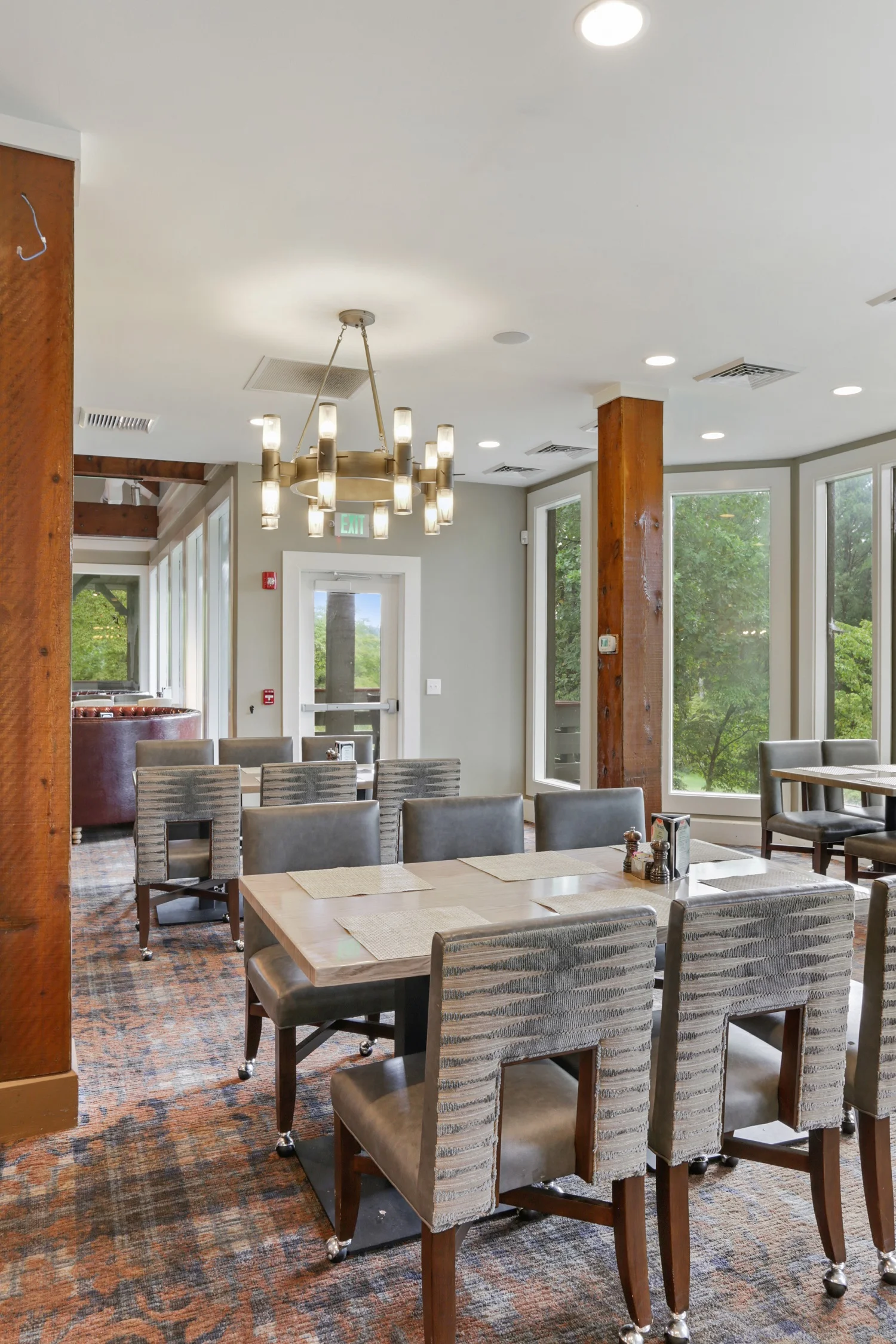 ew-dining-6.jpg
