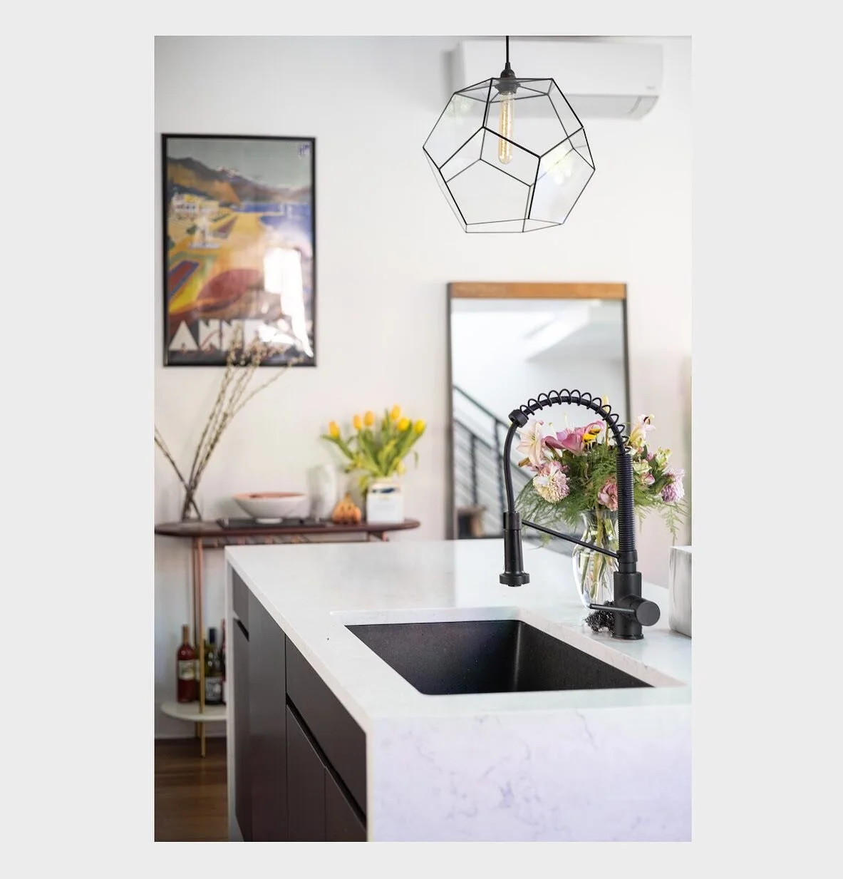 A beautiful kitchen remodel done for a Brooklyn client last year. 

#design #architecture #lighting #builders #nycbusiness #brooklyn #trades #minimal #interiors #bedroominspo #bathroominspo #kitcheninspo #designdaily #architecturelovers #architexture