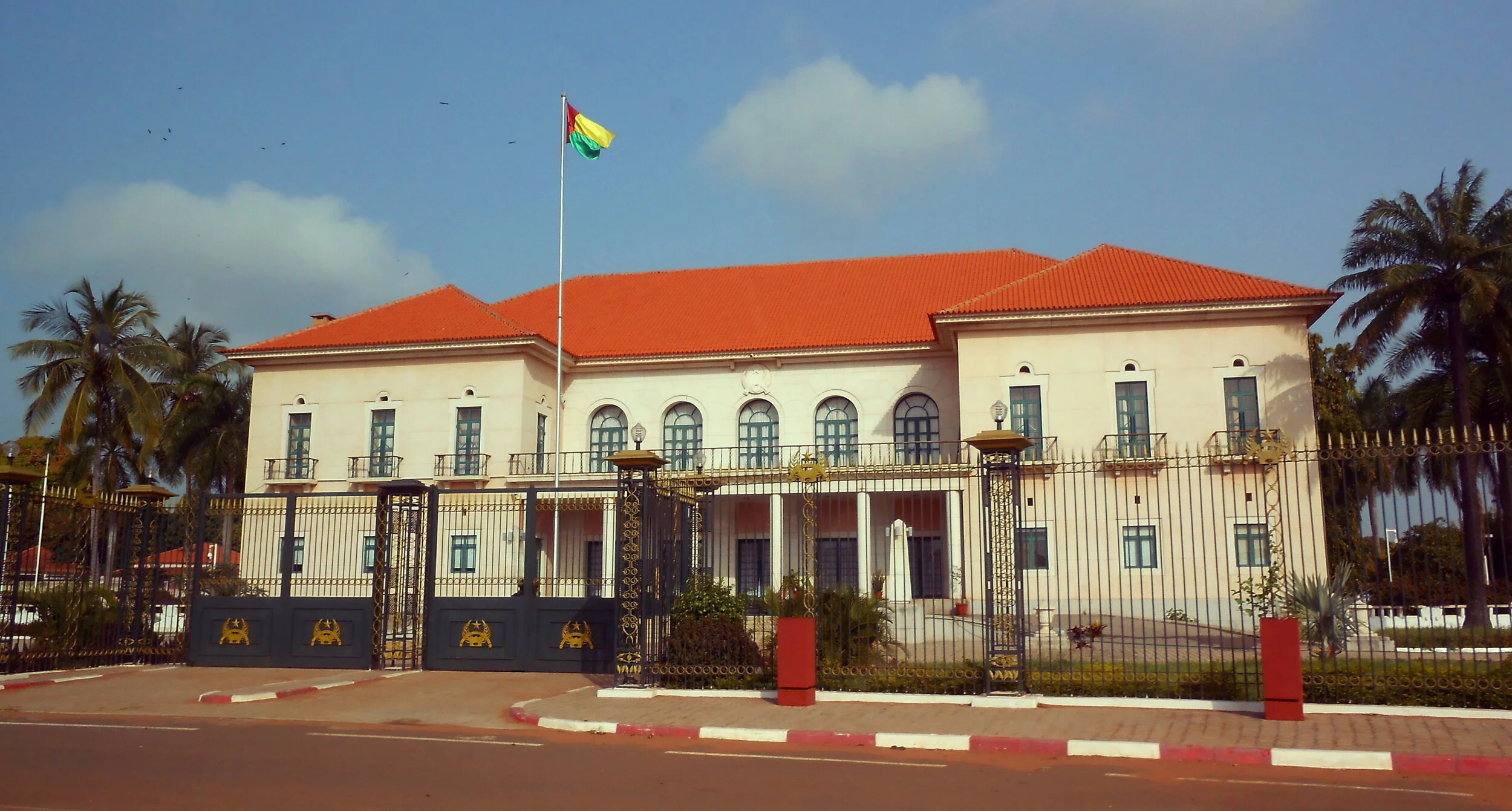 Guinea Bissau’s ruling coalition in disarray as President Embalo loses support