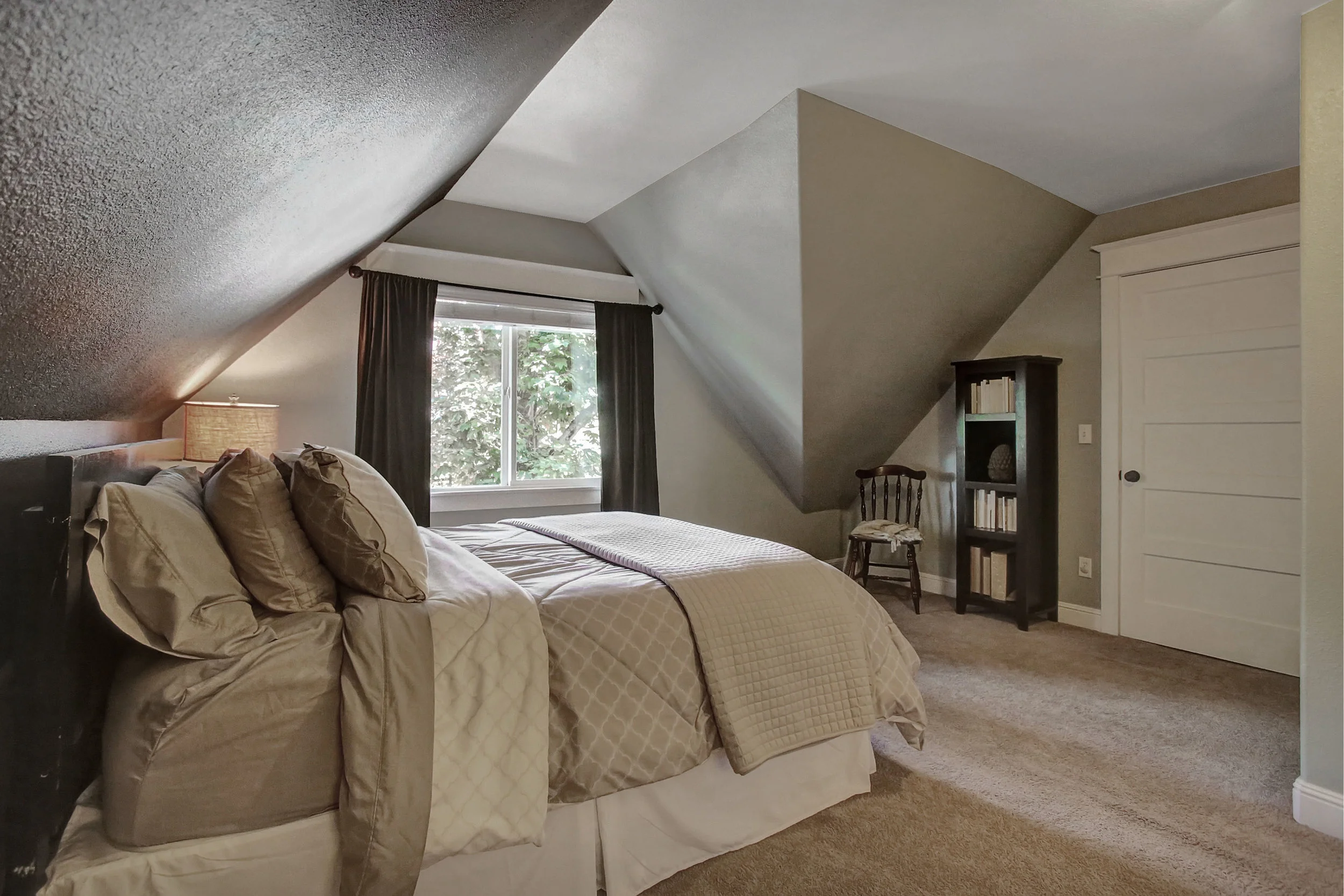 102 SE 30th Ave - Portland - 24.jpg