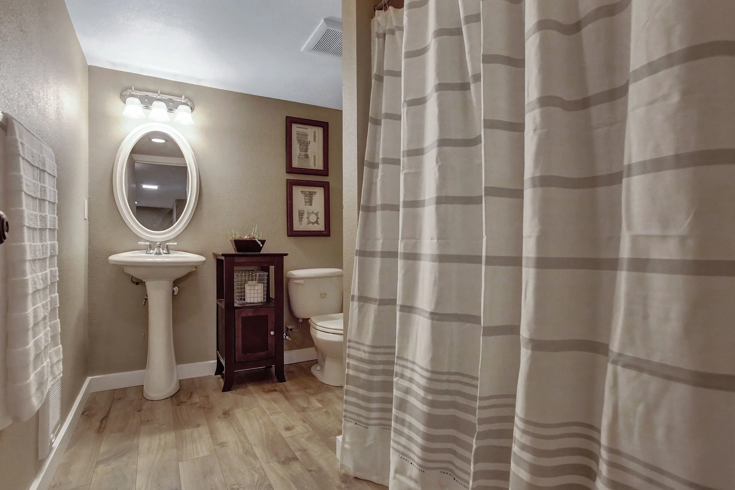 102 SE 30th Ave - Portland - 37.jpg