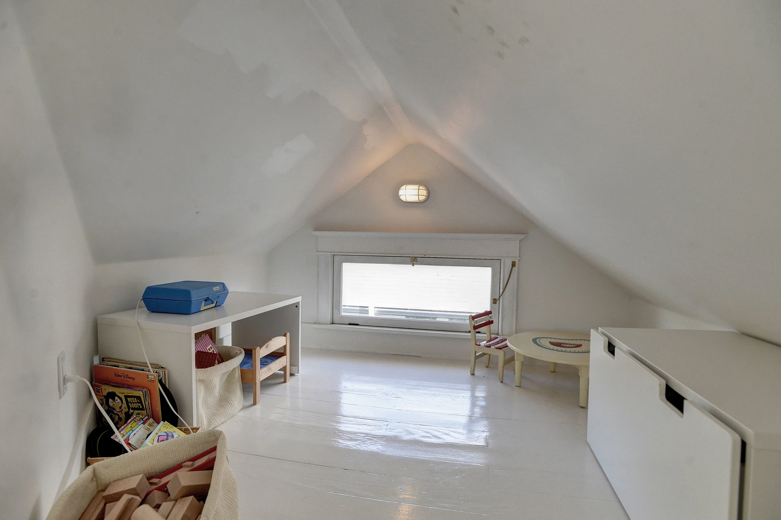 2434 NW Overton St - Portland- 35.jpg