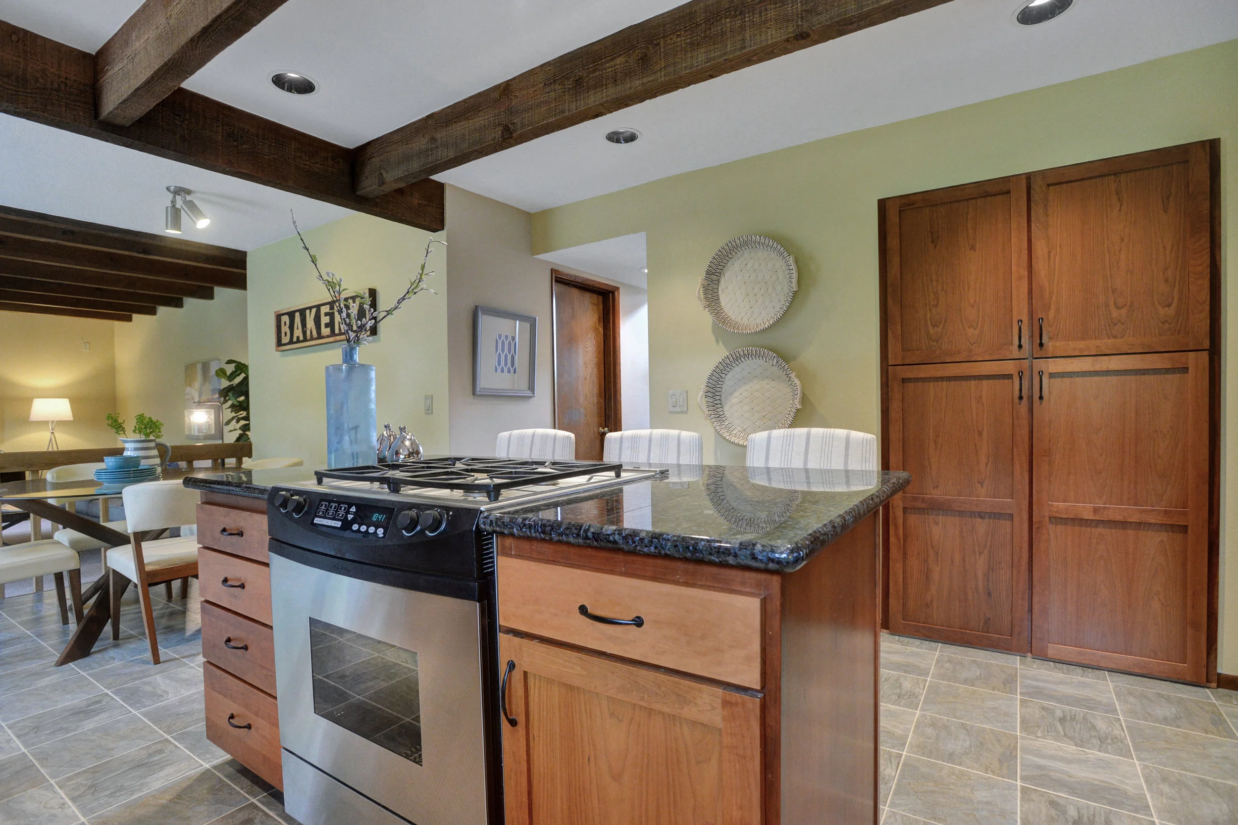10390 SW View Terrace - Tigard- 11.jpg