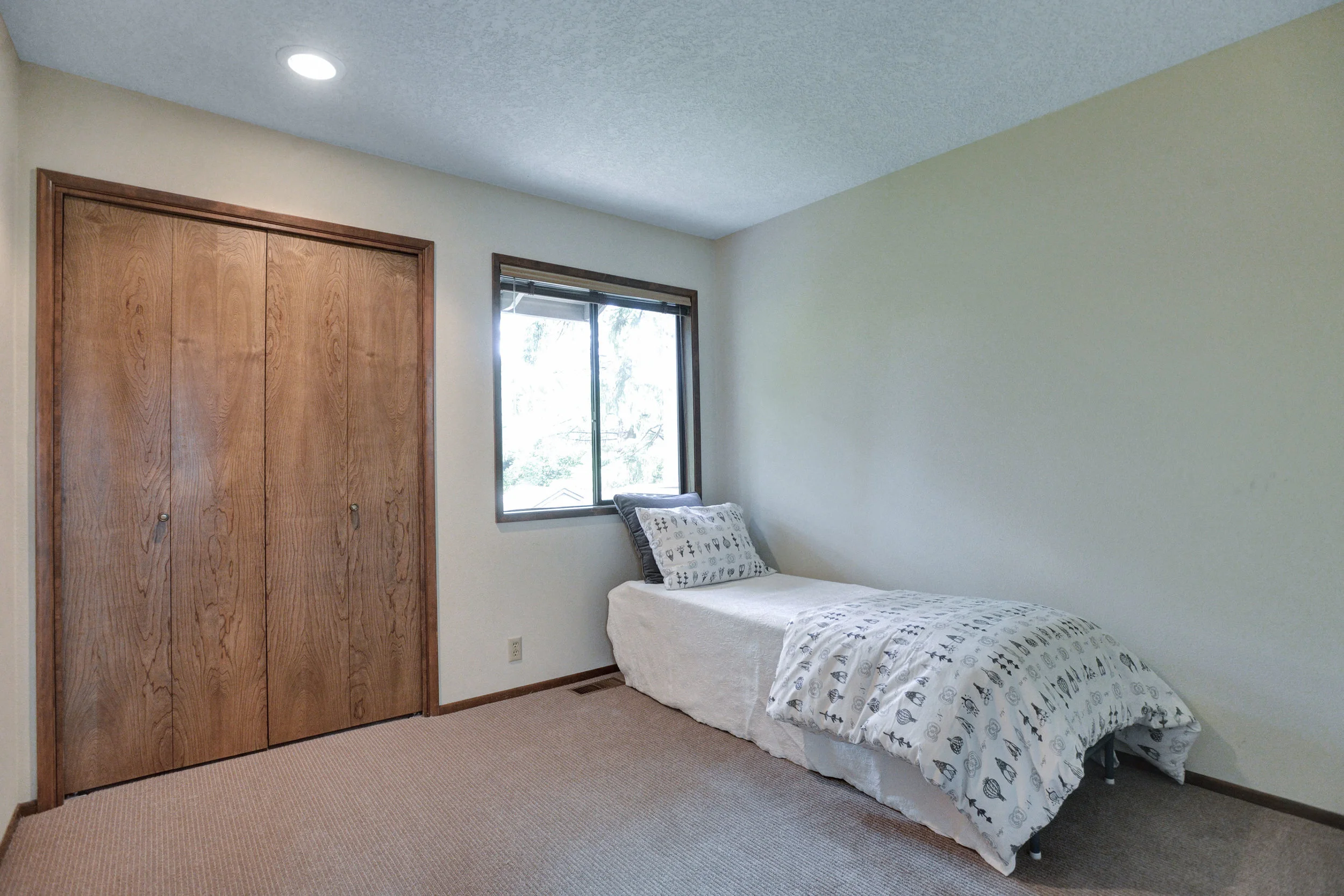 10390 SW View Terrace - Tigard- 27.jpg