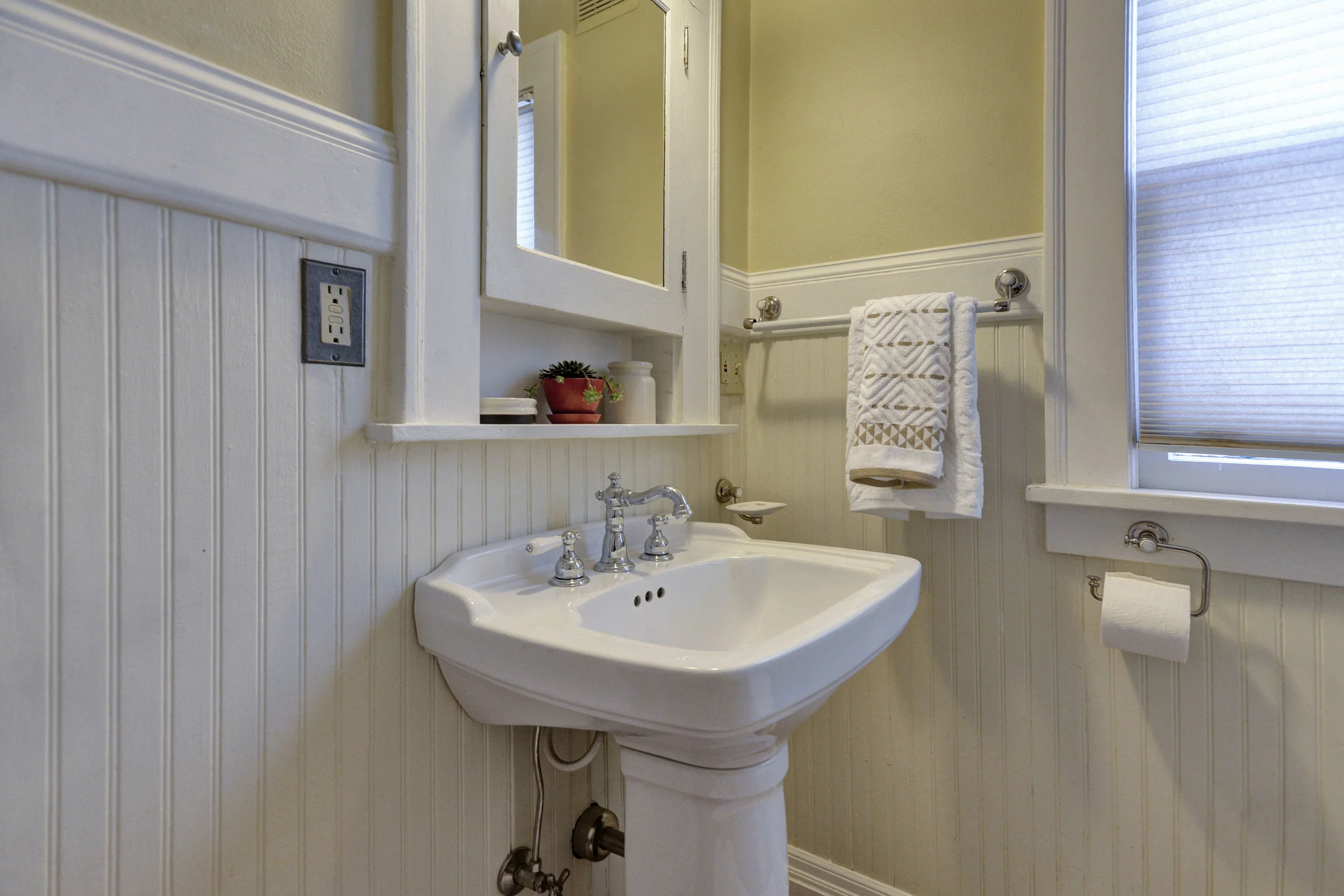 2934 NE 53rd Avenue - Portland- 17.jpg