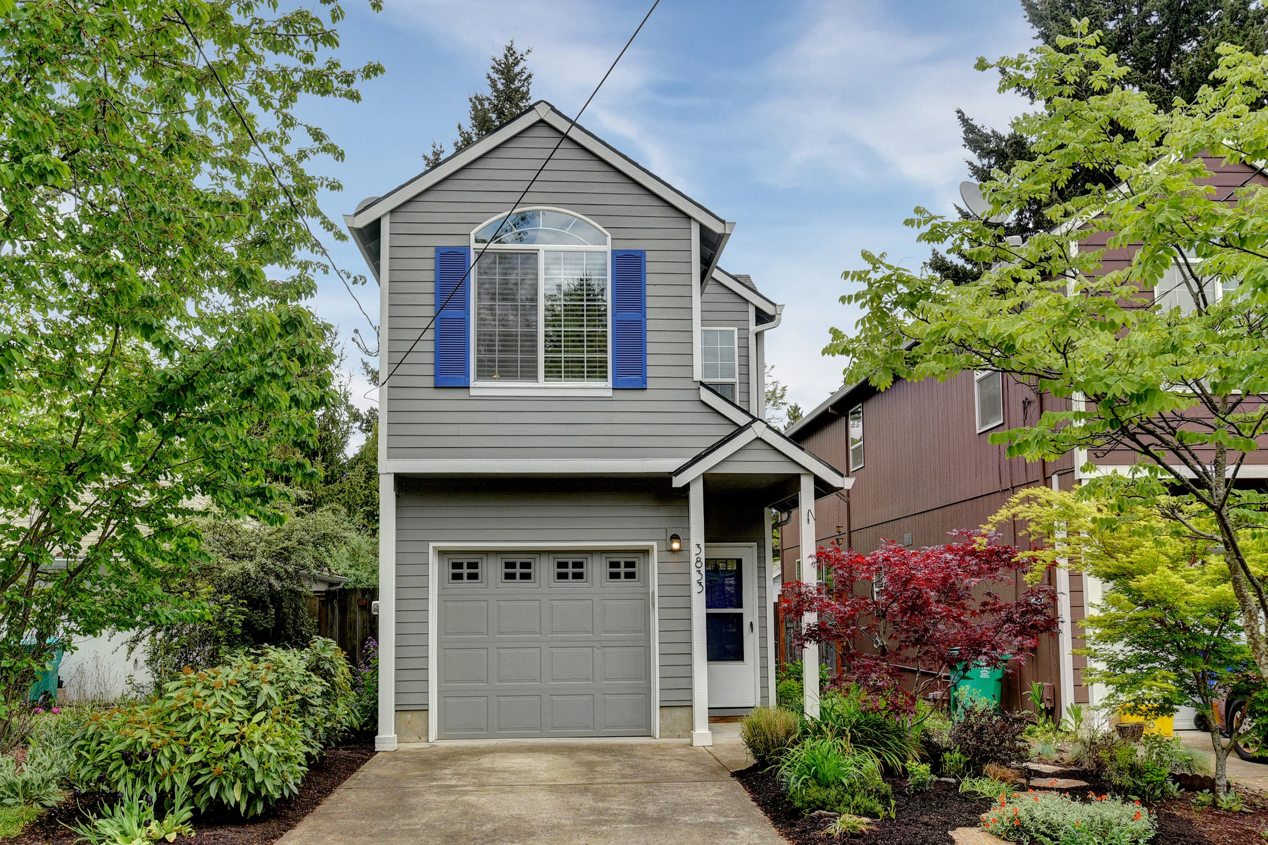 3833 NE Sumner St - Portland- 01.jpg