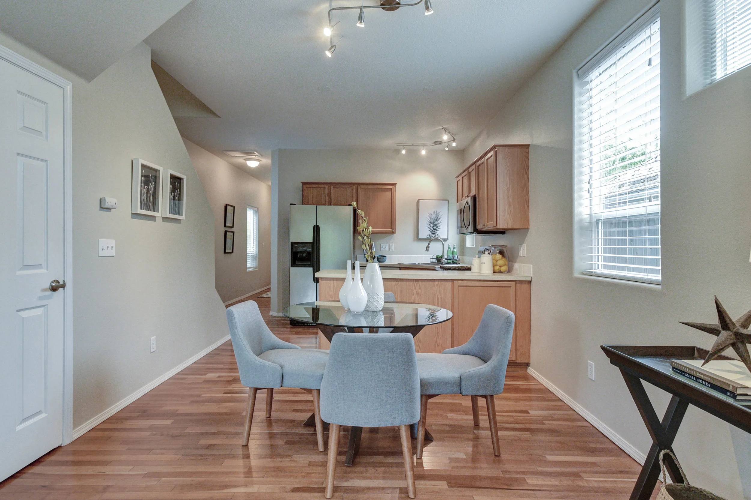 3833 NE Sumner St - Portland- 11.jpg