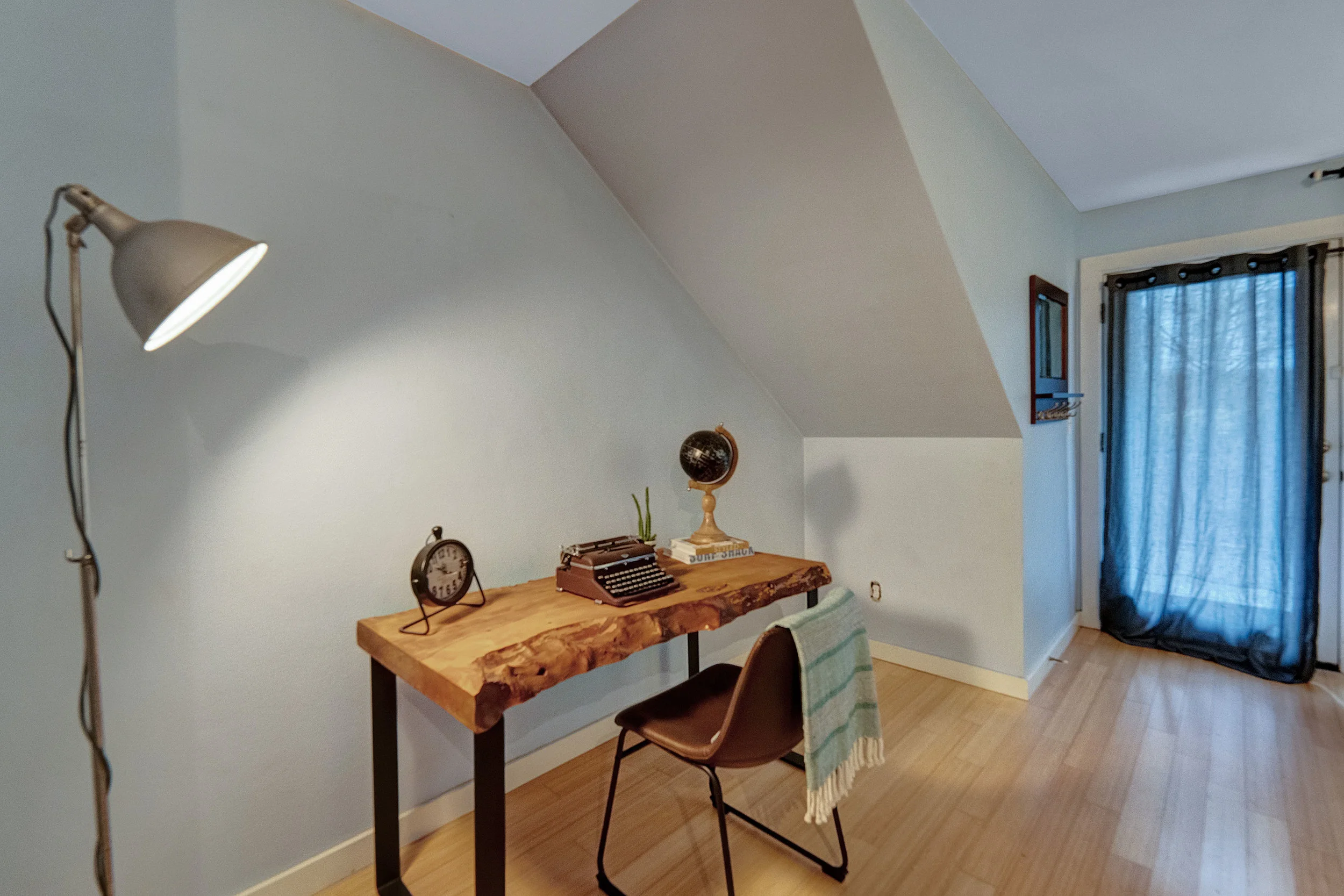 722 NW 24th Ave - Unit 103 - Portland- 15.jpg