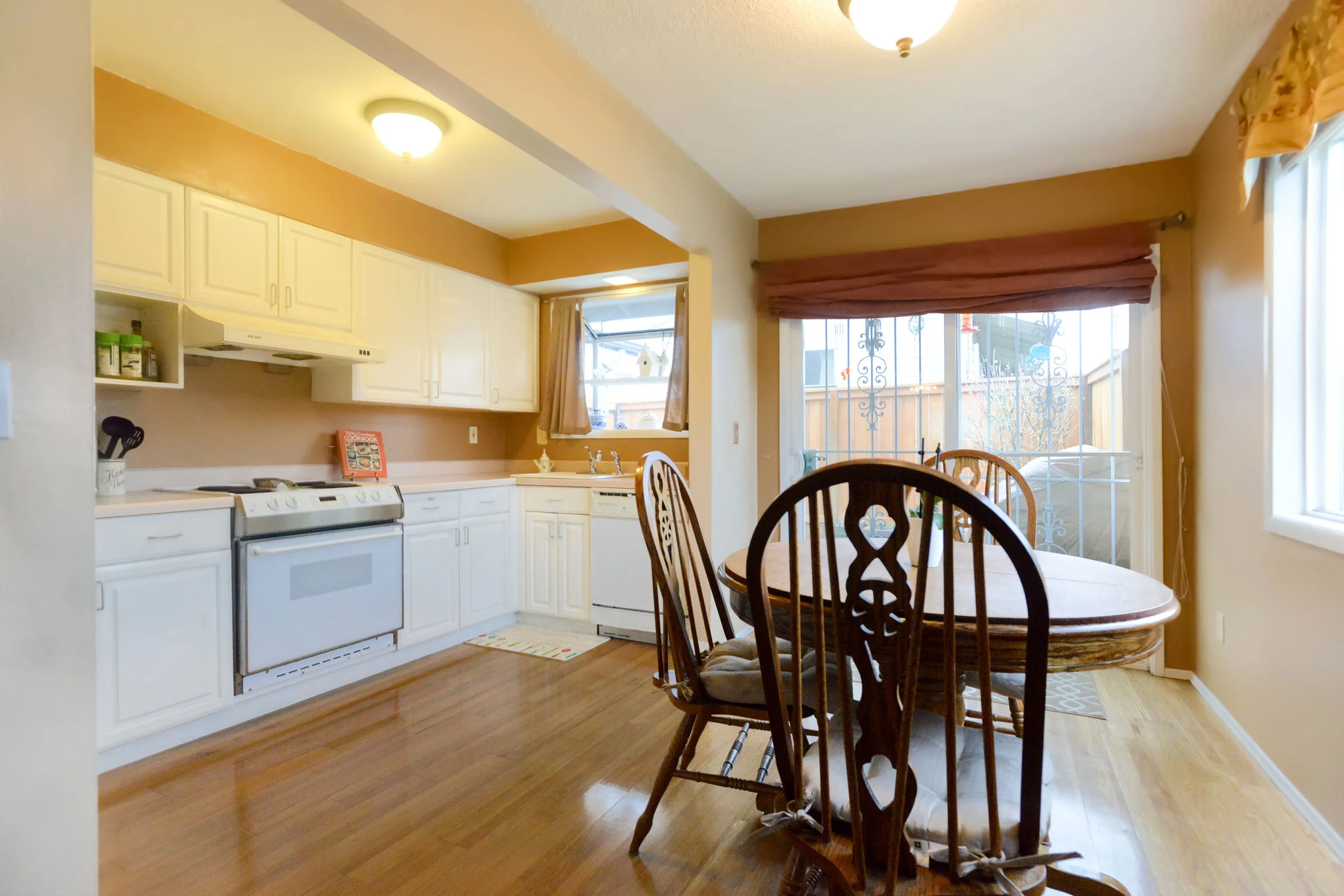 1045 NE 90th Ave - Unit D - Portland - 13.jpg