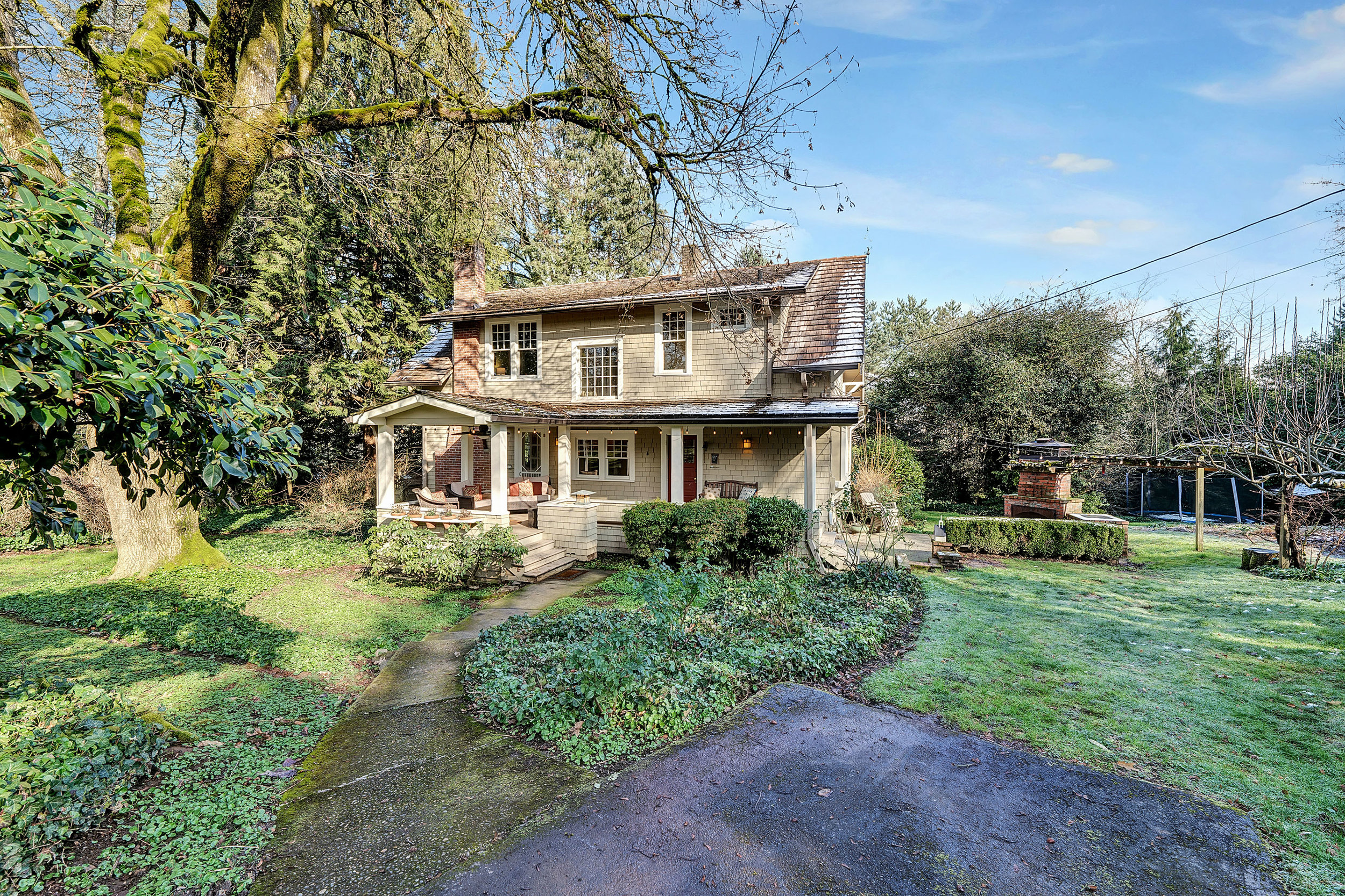 17614 SE River Rd - Milwaukie- 02.jpg