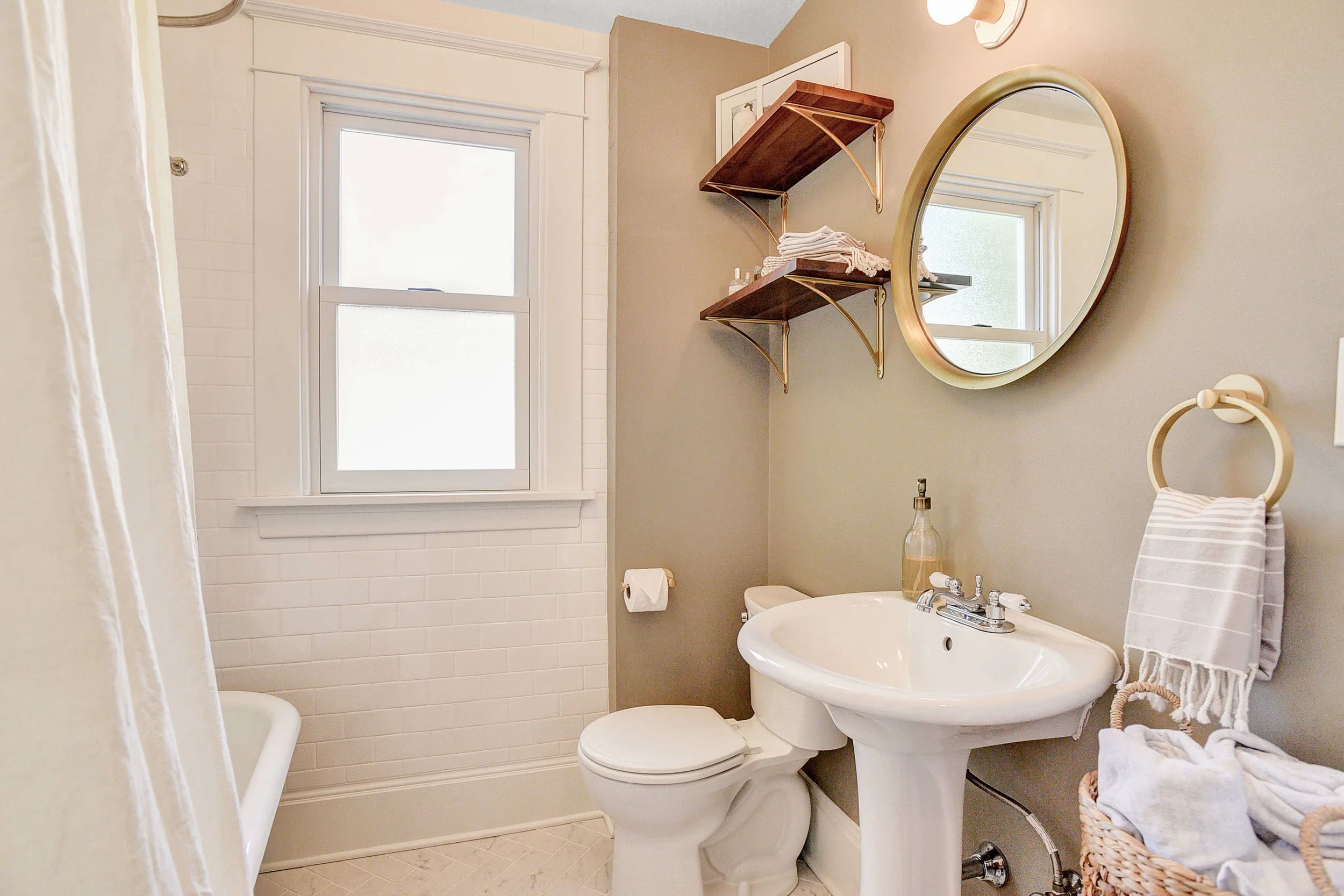 132 NE Cook St - Portland - 40.jpg