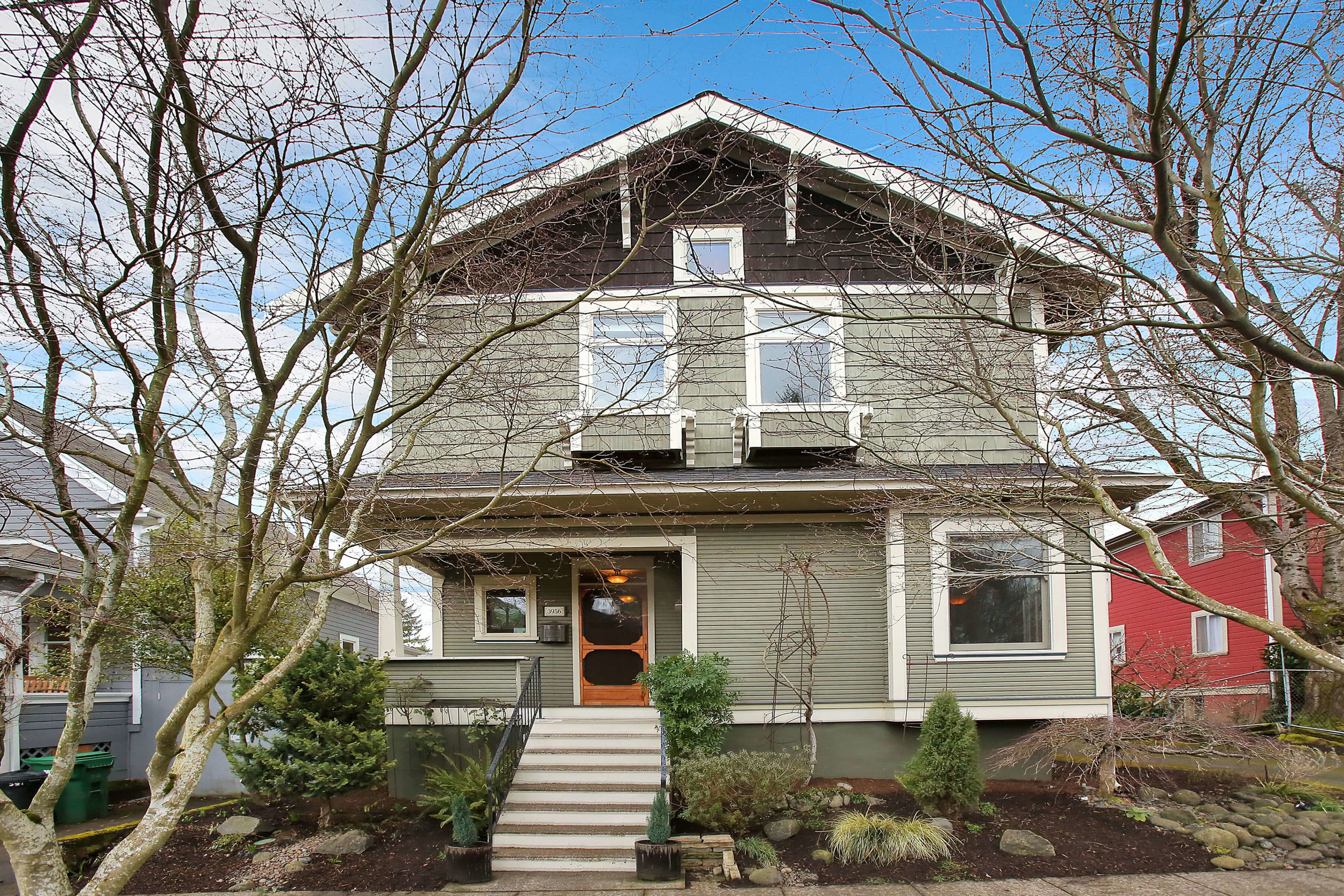 3956 NE 8th Ave. &lt;strong&gt;SOLD&lt;/strong&gt;