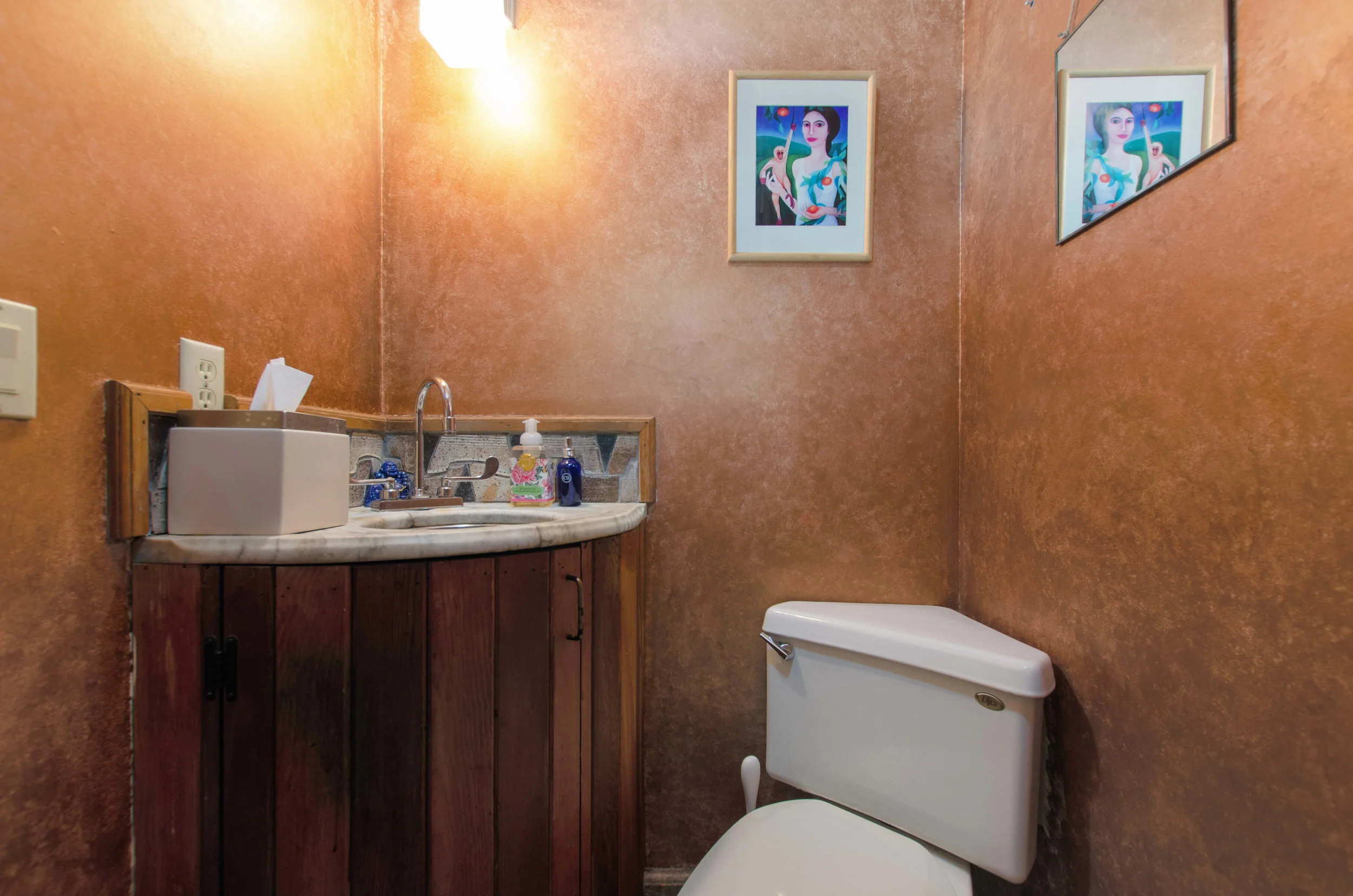 023_Powder Room on Main.jpg