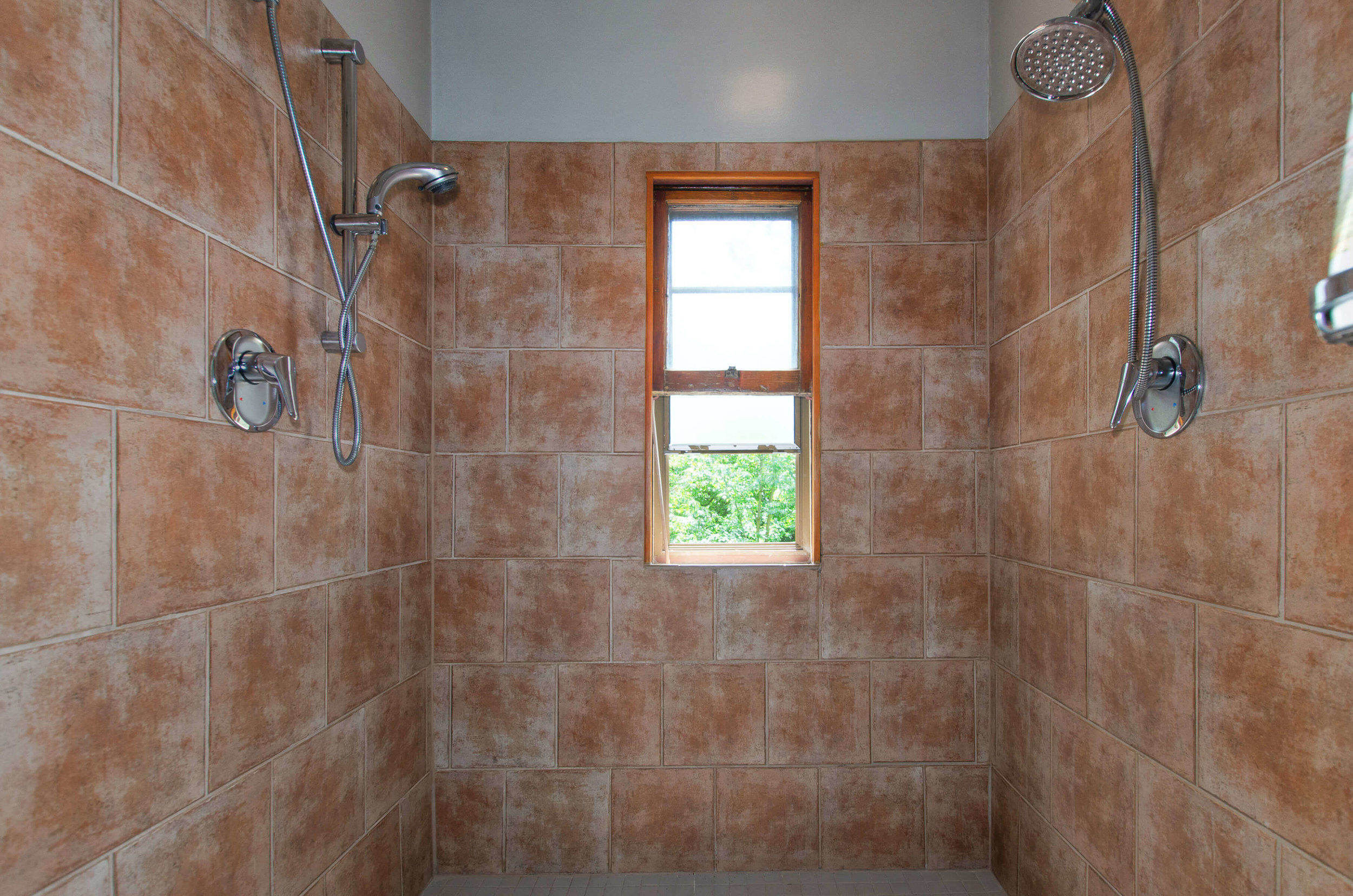 030_Tiled Double-Head Shower.jpg