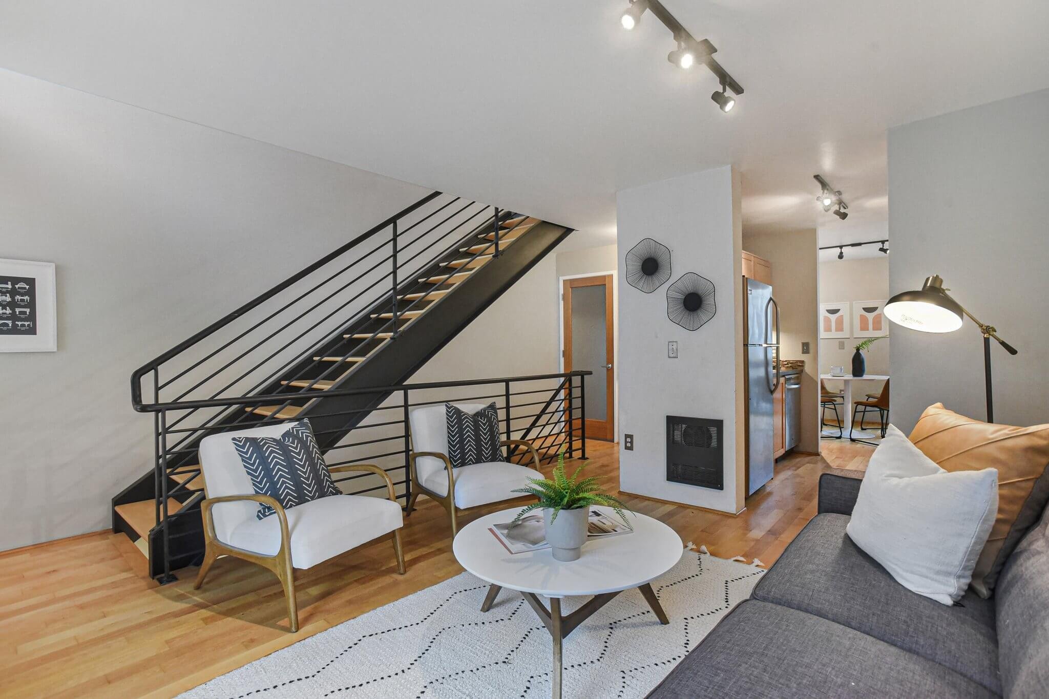 12-web-or-mls-5839 NE Center Commons Way - Portland-12.jpg