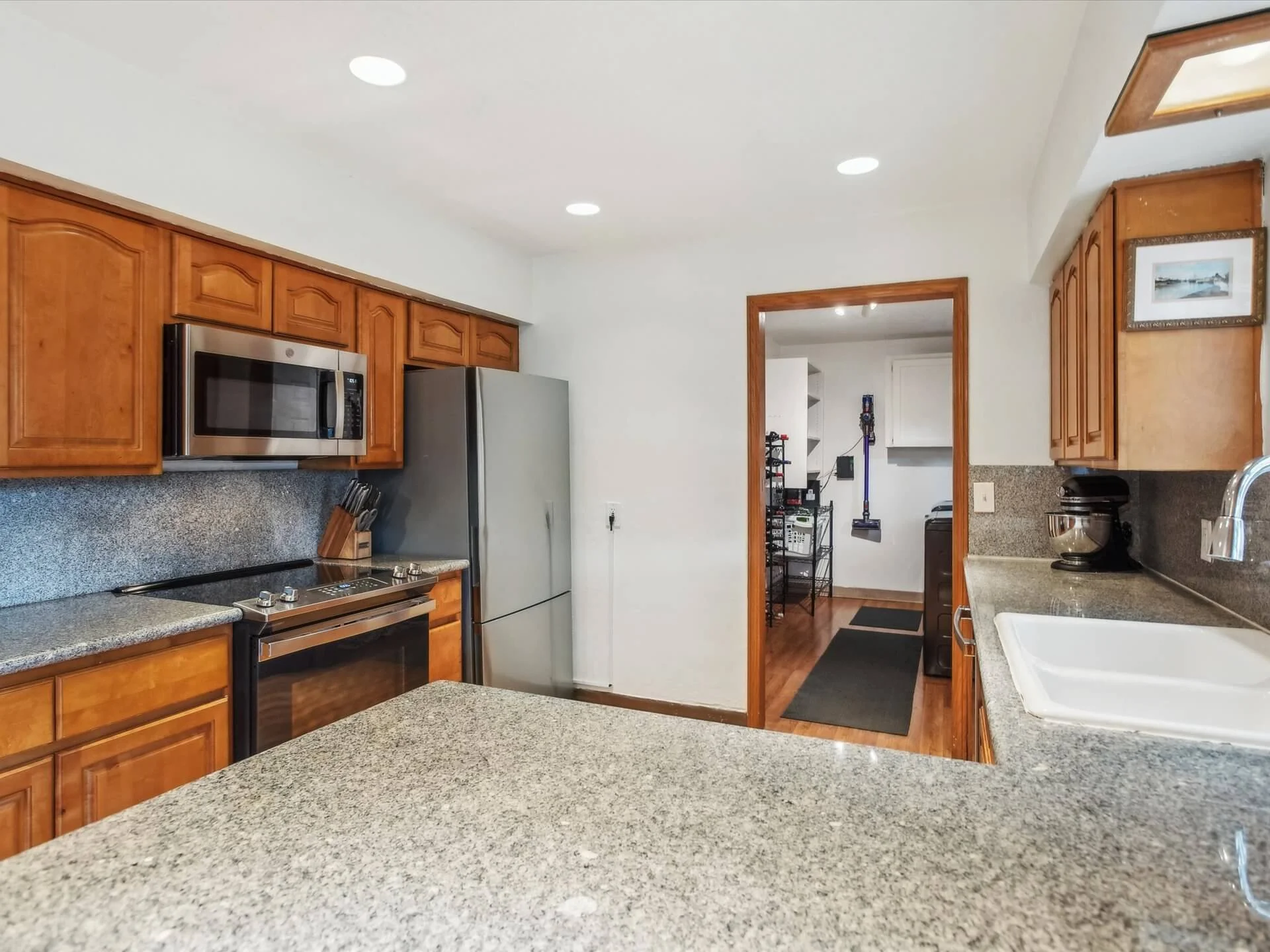 16-SE 132nd Ave - Portland - 081.jpg