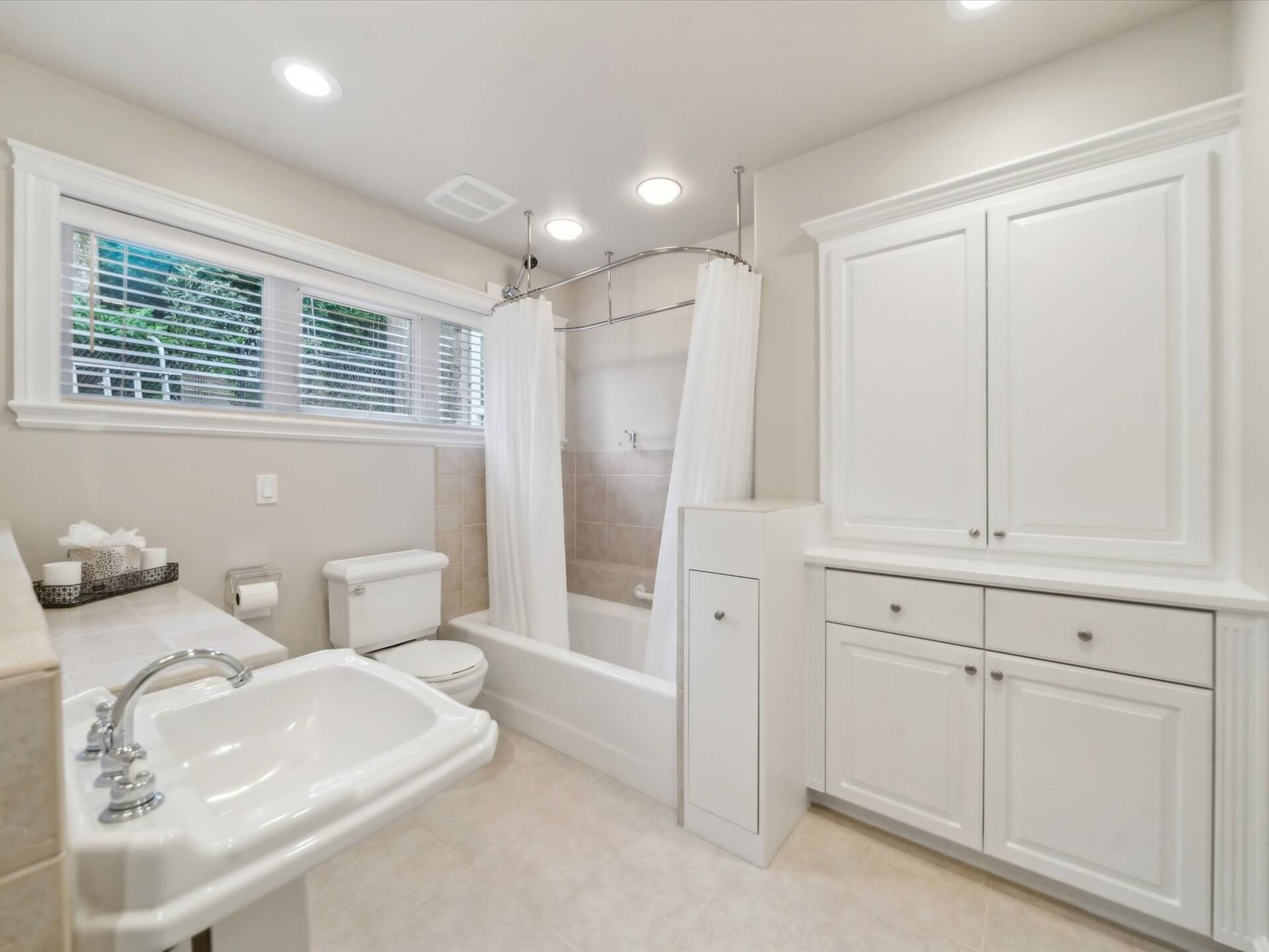 123-Pine Valley Rd-Lake Oswego-301.jpg