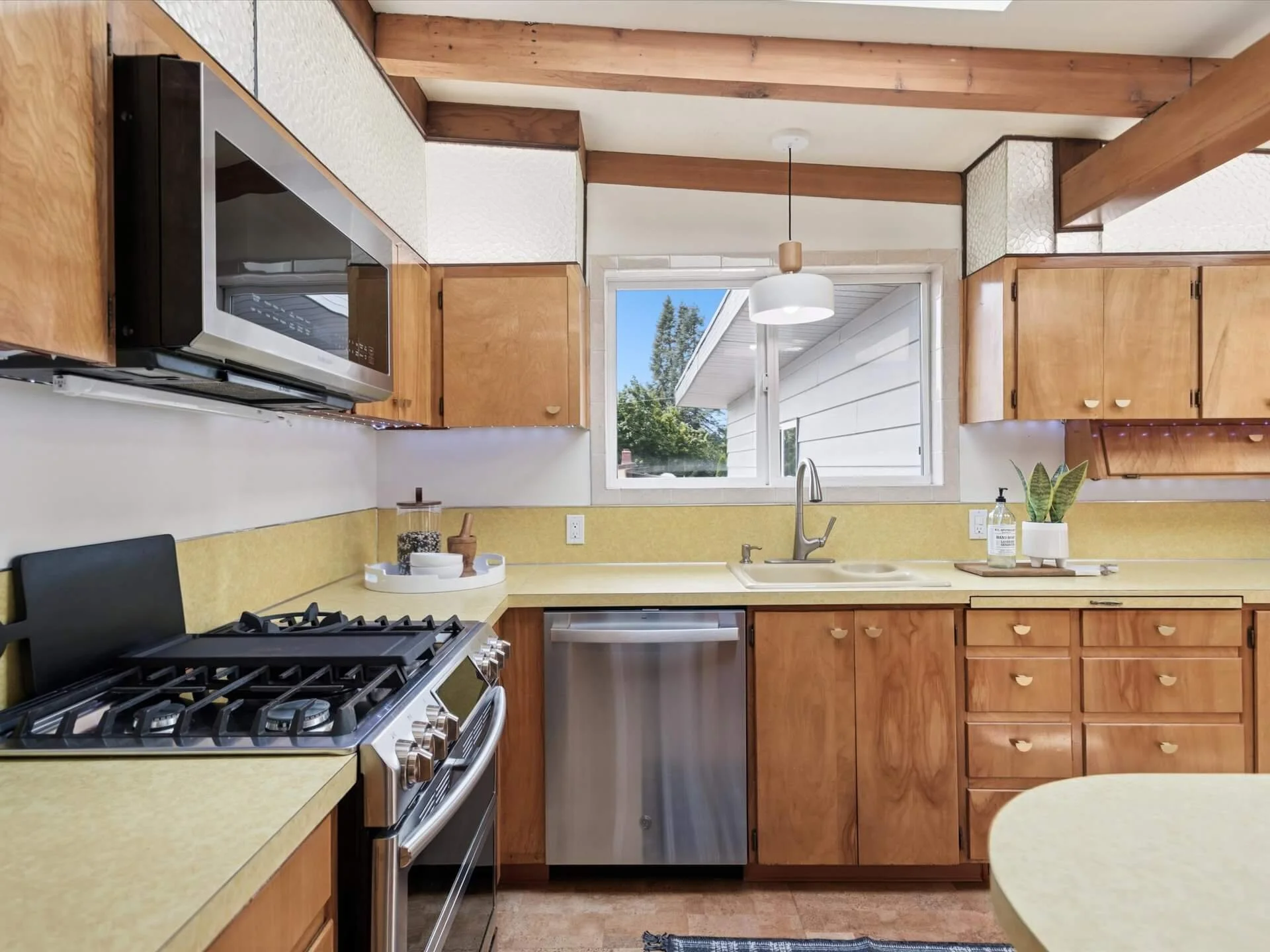 13-NE 92nd Ave - Portland - 061.jpg