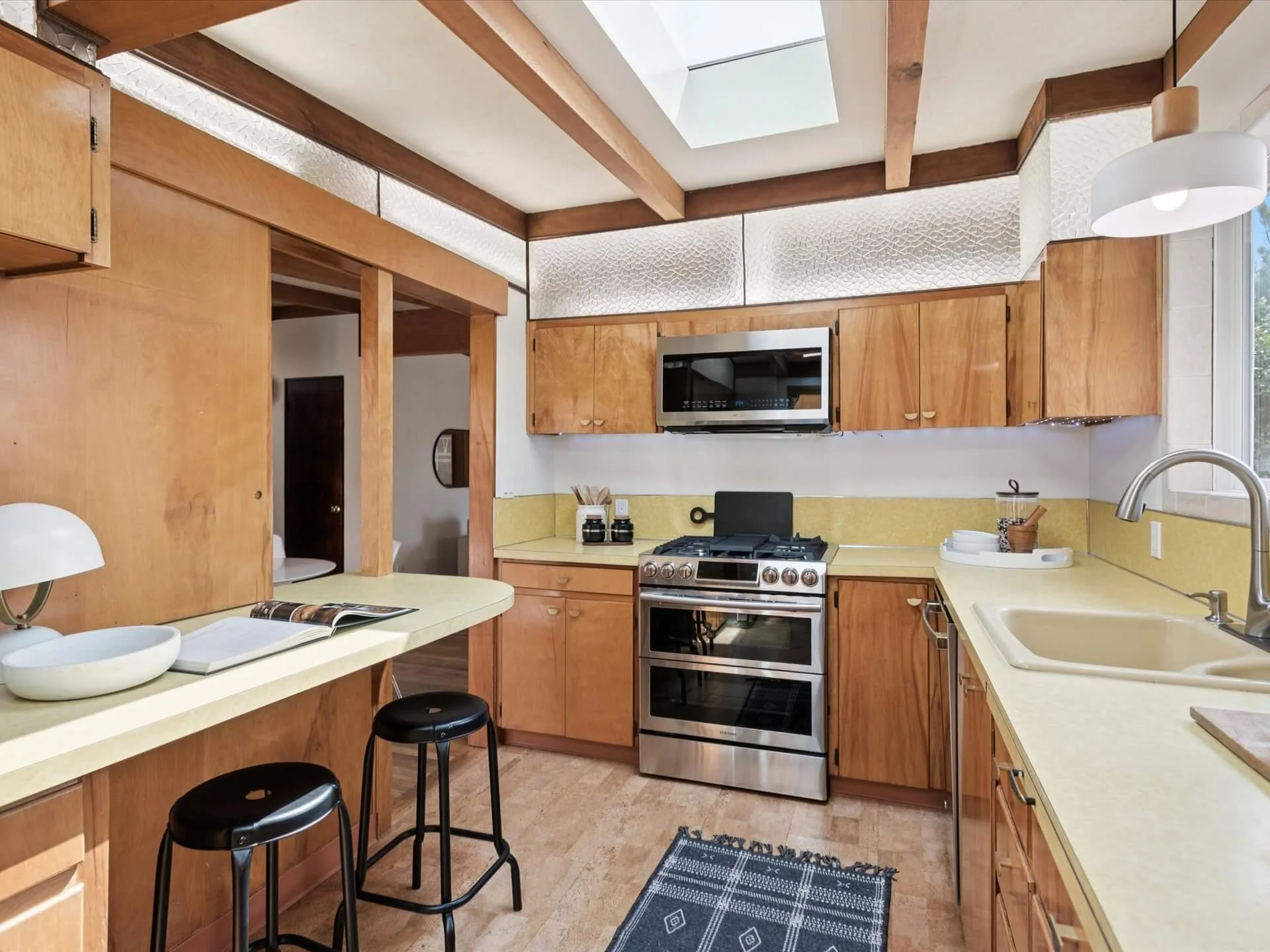 15-NE 92nd Ave - Portland - 071.jpg