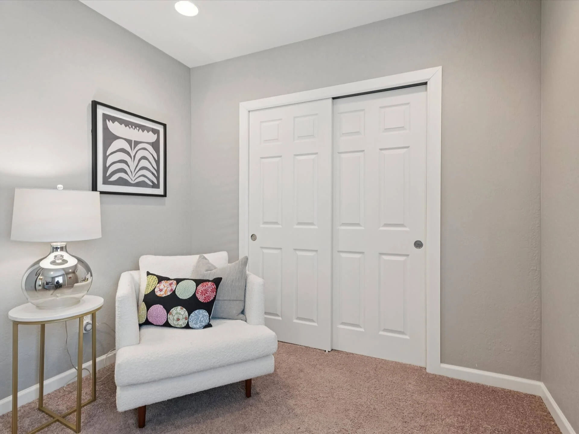 18-SE Ogden St - Portland - 086.jpg